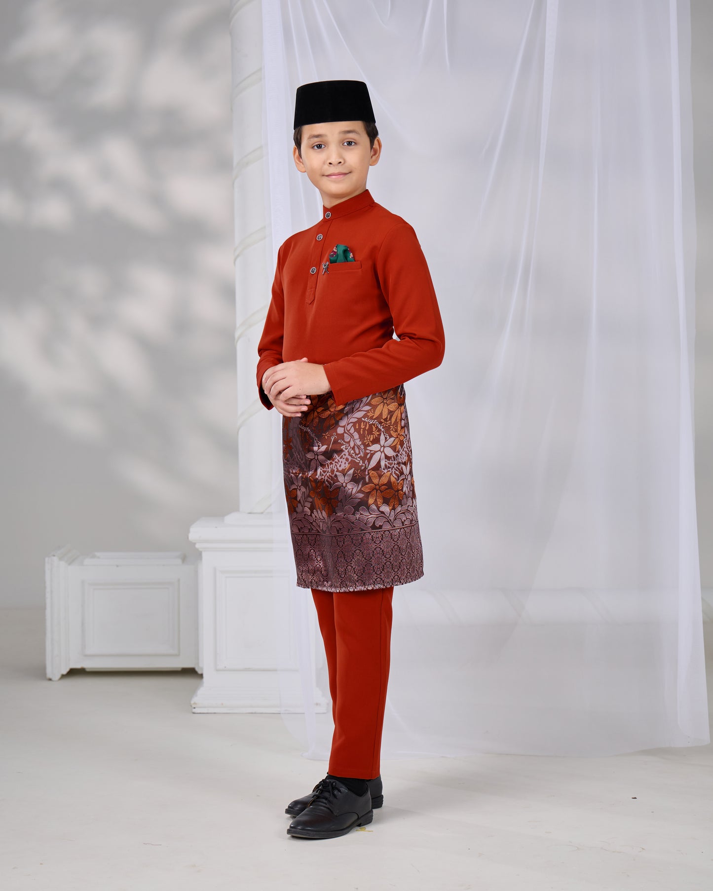 SOULTAN BAJU MELAYU FOR KIDS (RED CHERRY)