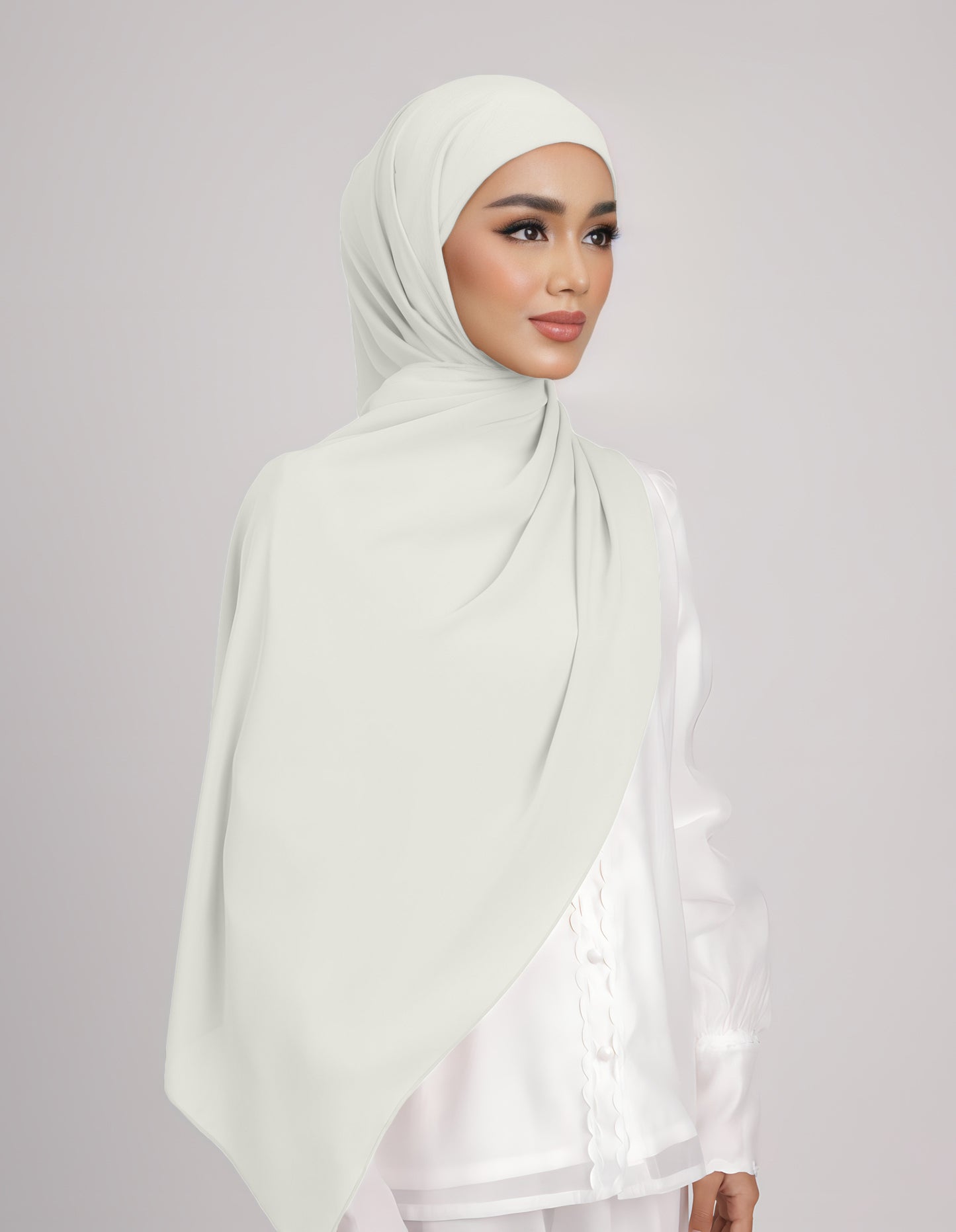 SAERA SHAWL TIEBACK (OFF WHITE)