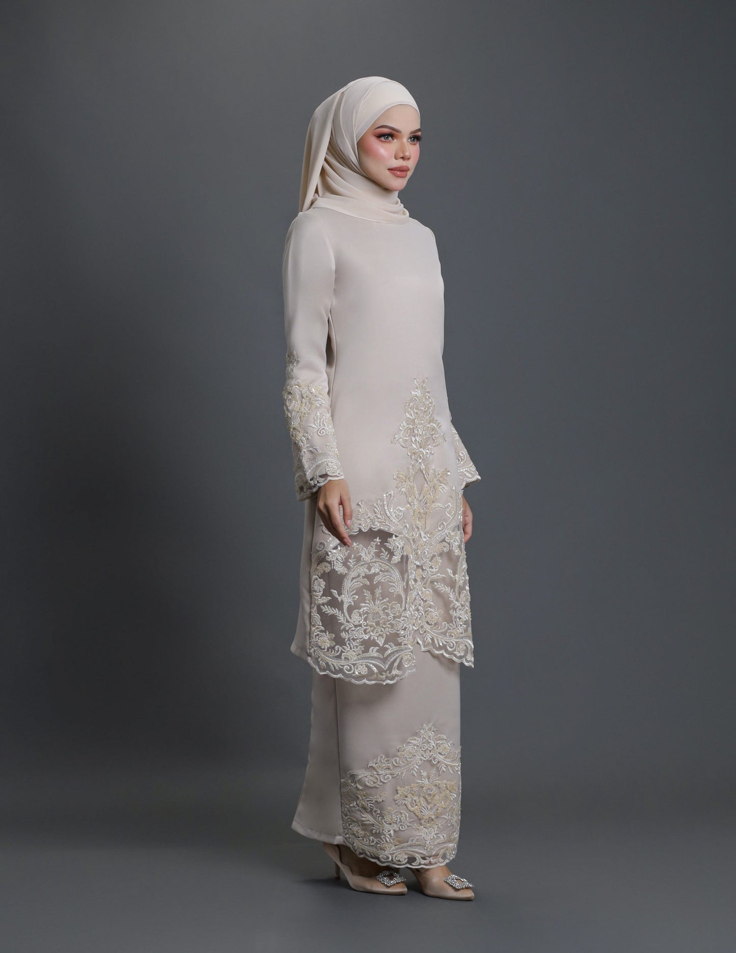 SALOMA KURUNG (CHAMPAGNE)