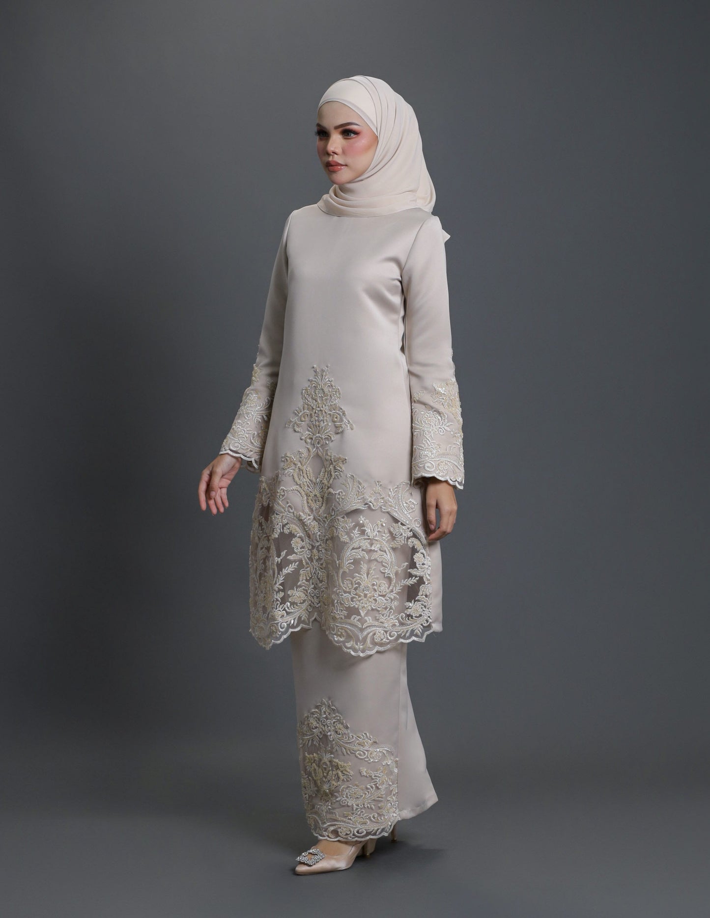 SALOMA KURUNG (CHAMPAGNE)