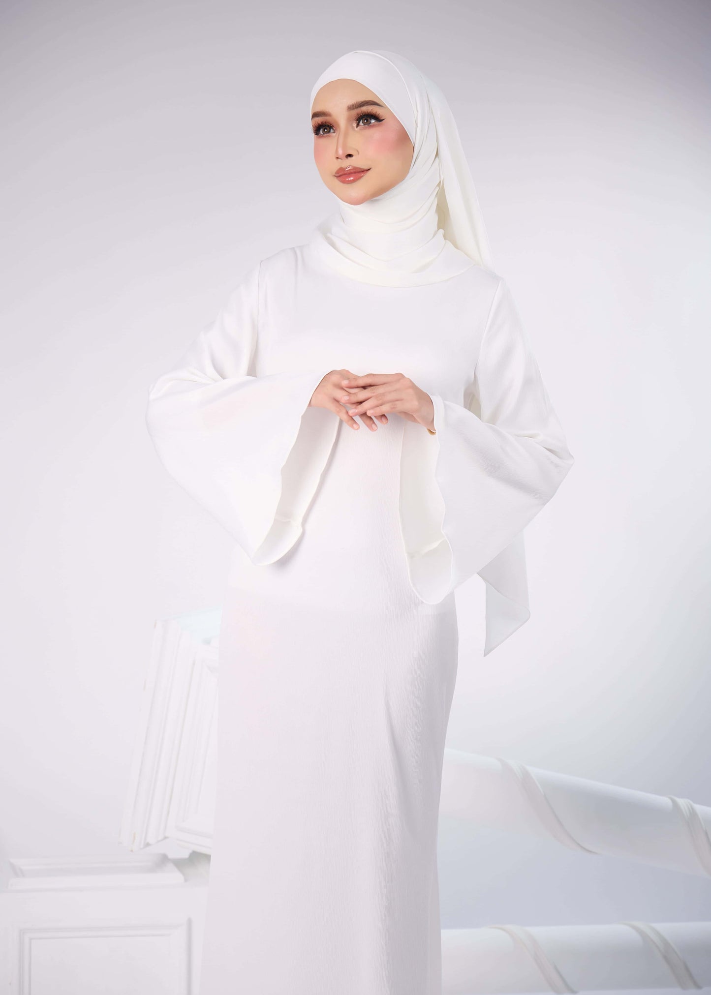 MINOR DEFECT ELAINE LONG DRESS (OFF WHITE)