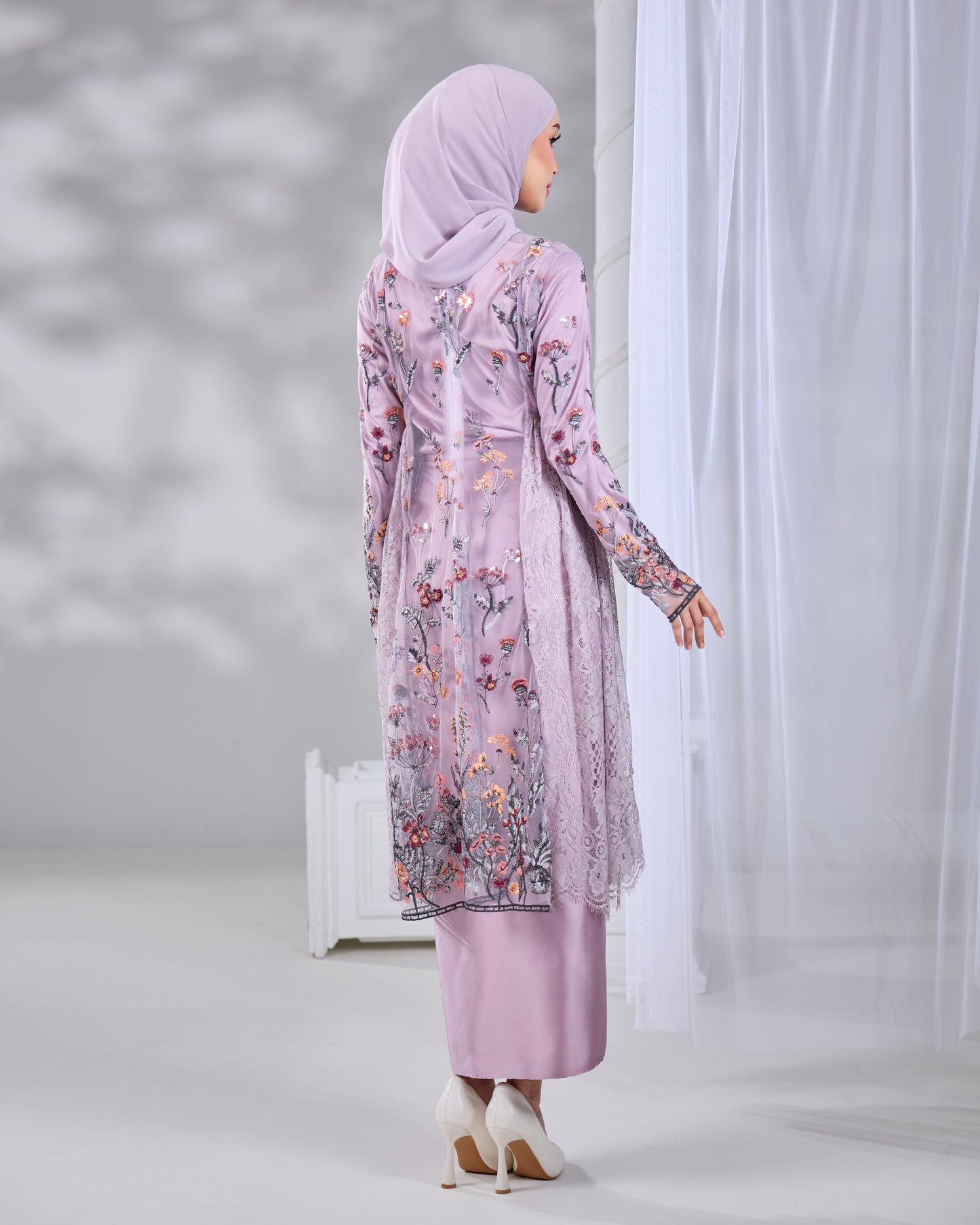 SELINA KEBAYA (LAVENDER)