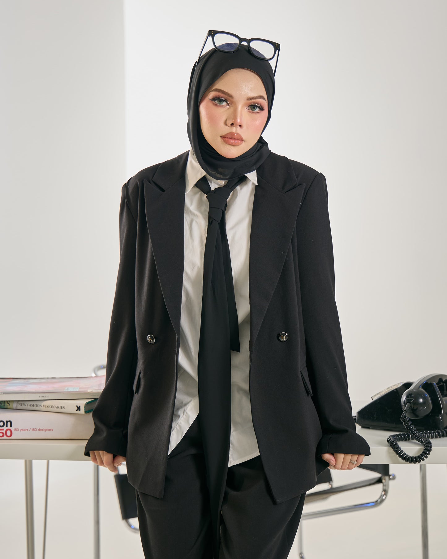 NYRA BLAZER (BLACK)
