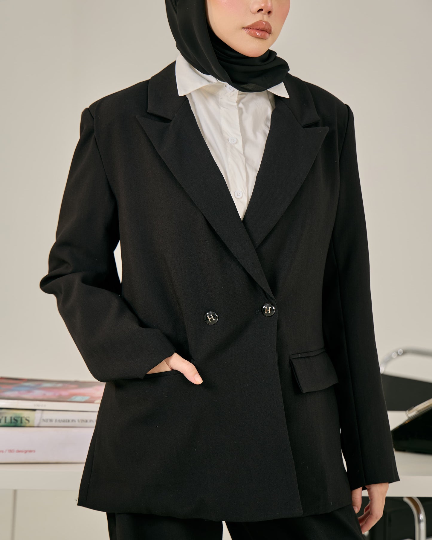 NYRA BLAZER (BLACK)