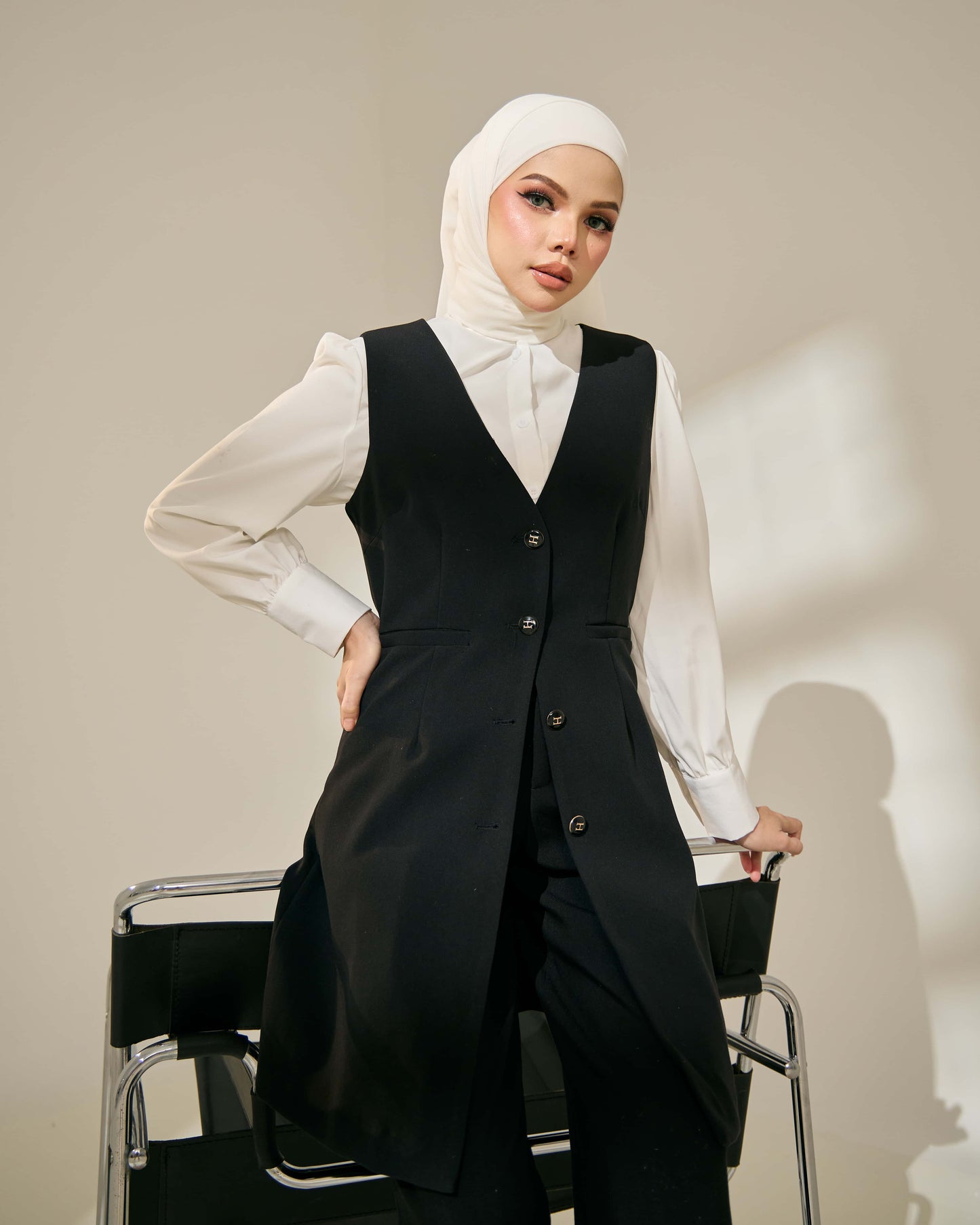EMBER SUIT LONG VEST (BLACK)