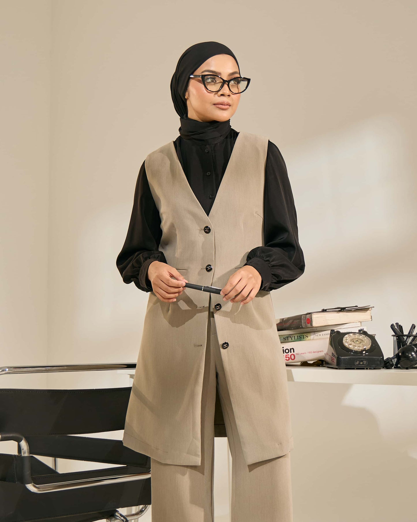 MINOR DEFECT EMBER SUIT LONG VEST (GREY)