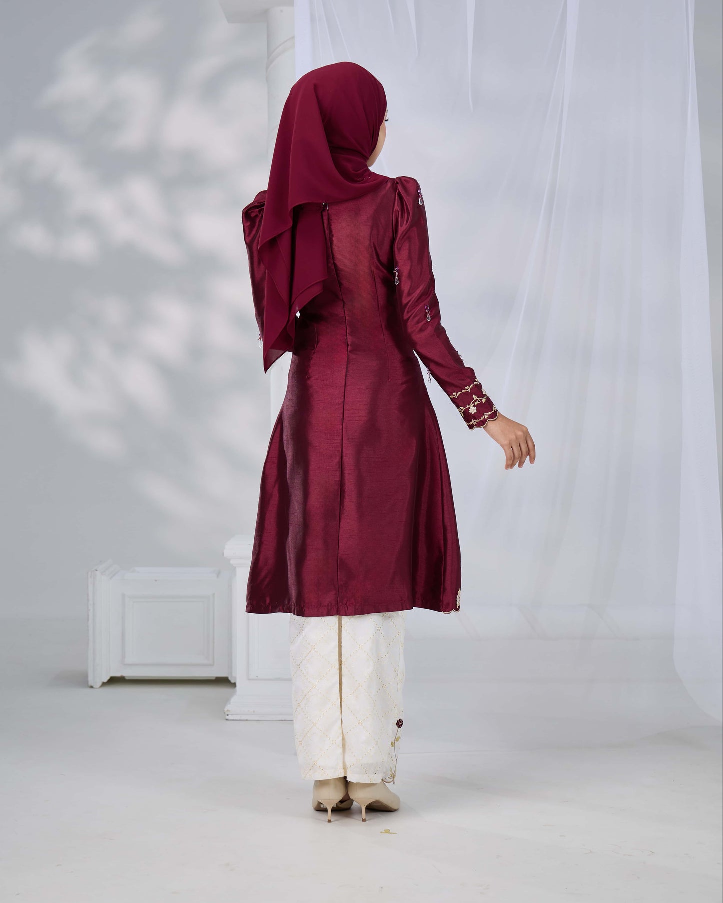 MINOR DEFECT NADRA KURUNG (BURGUNDY)