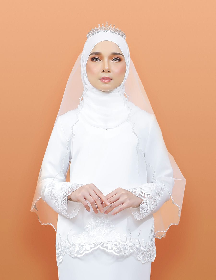 VEIL CODE A06 (OFF WHITE)