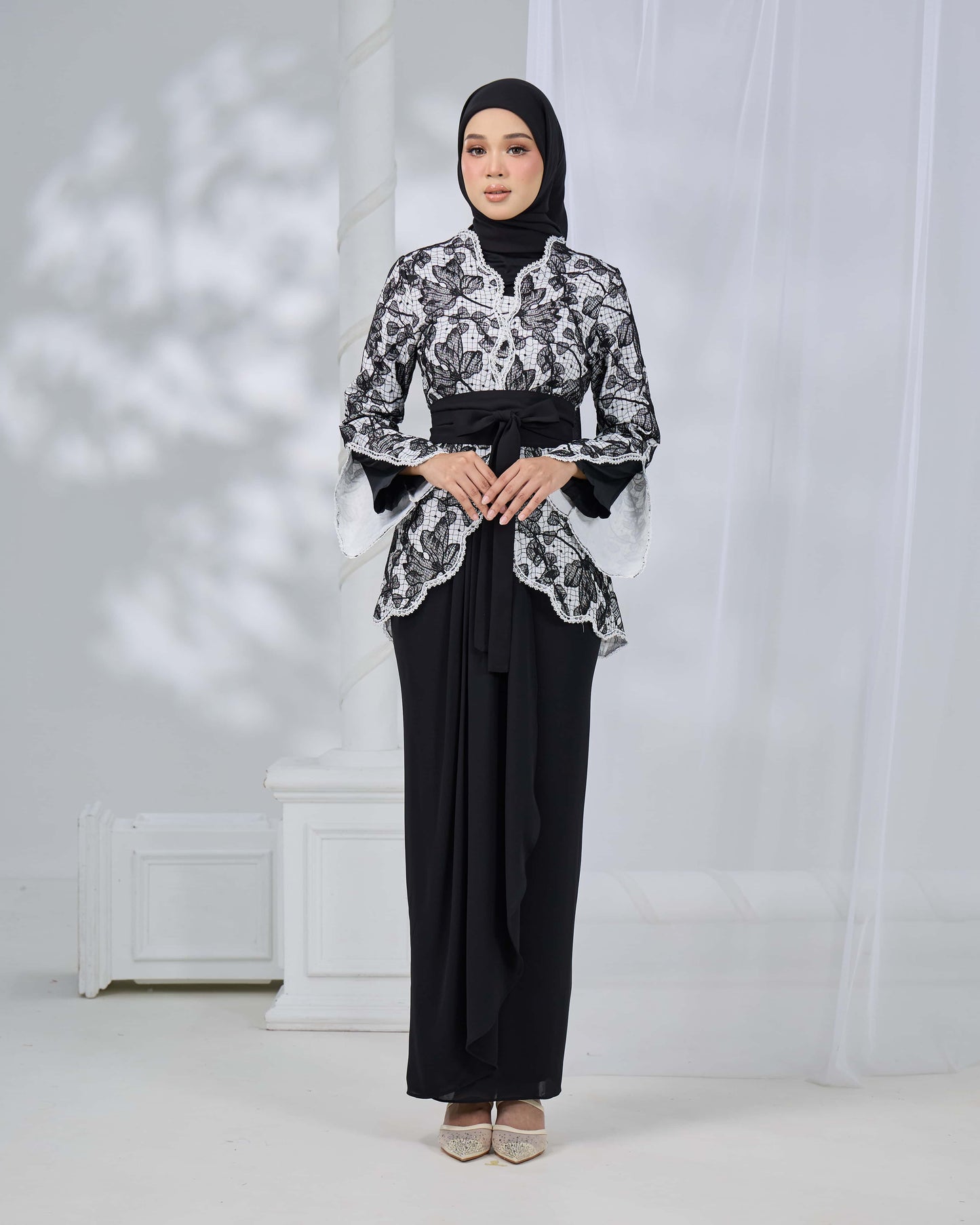 EVELIA KURUNG (BLACK)