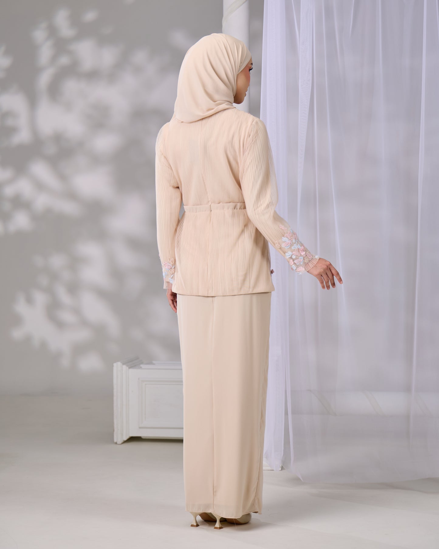 THARA MINI KURUNG (CHAMPAGNE)