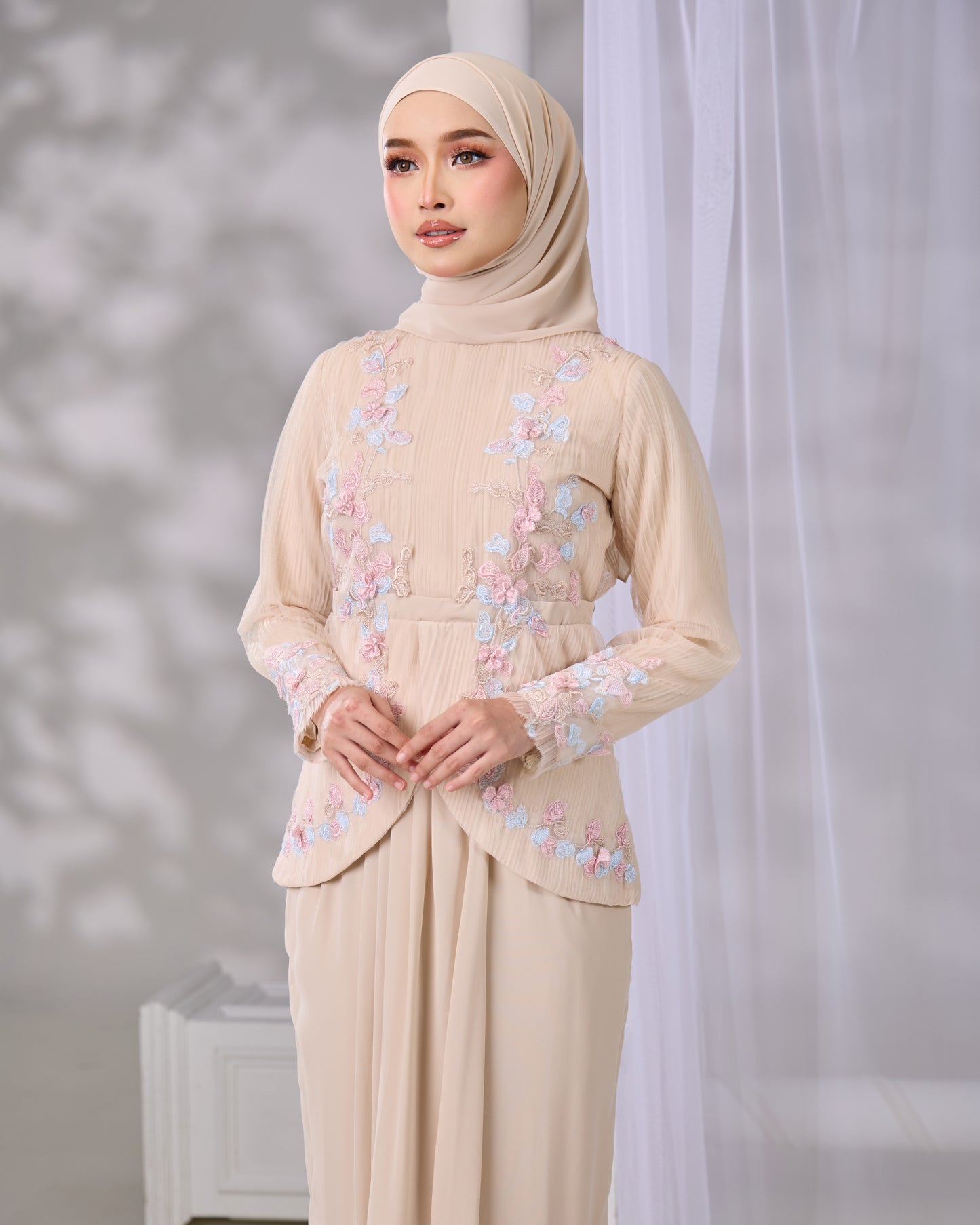 THARA MINI KURUNG (CHAMPAGNE)