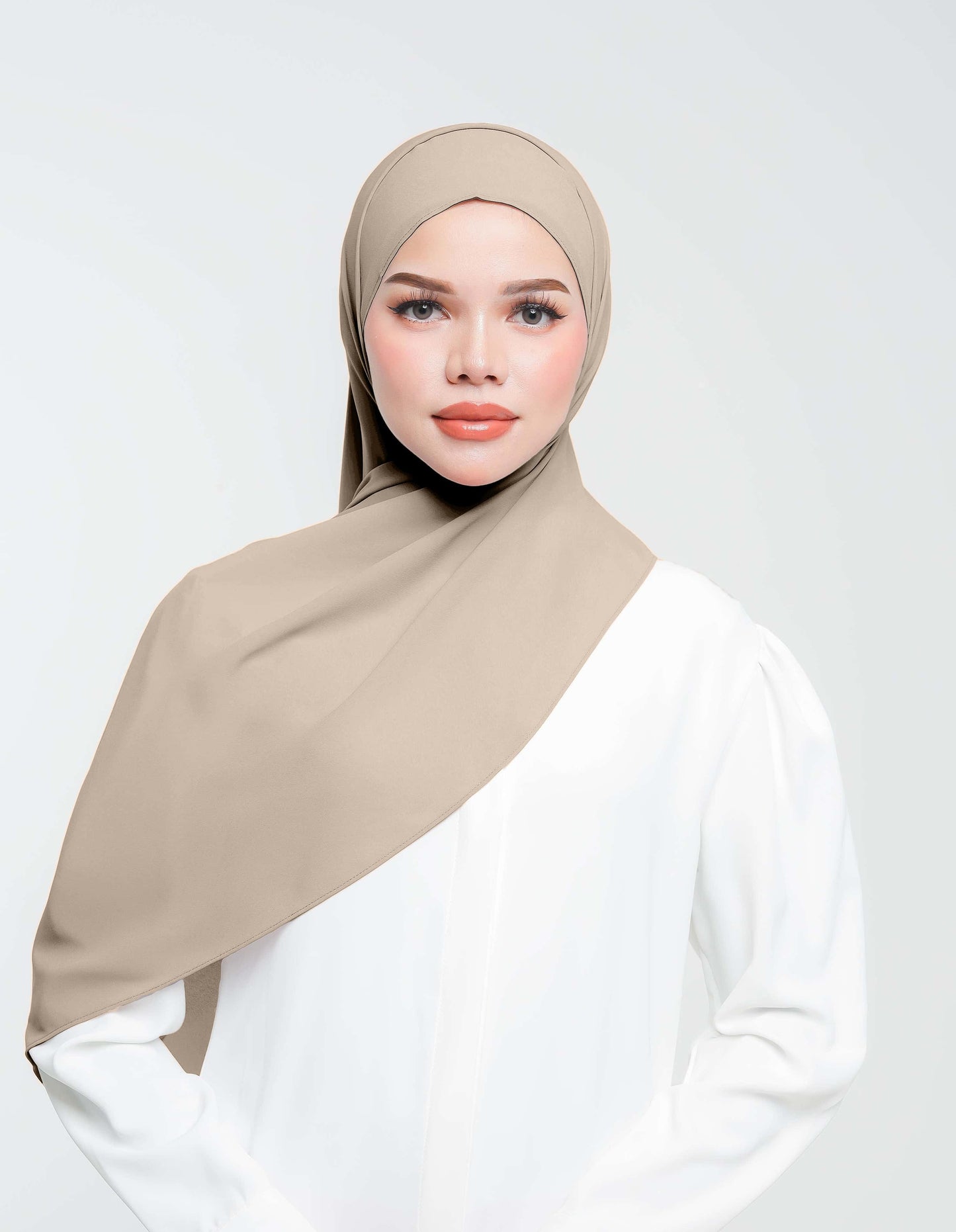 THALIA SHAWL (LATTE)