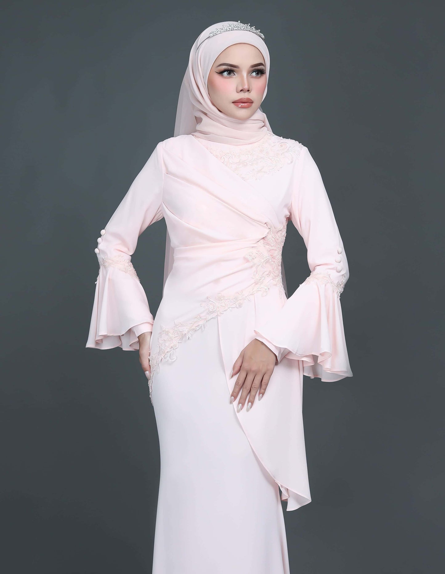 MINOR DEFECT TRISYA DRESS (PEACH)