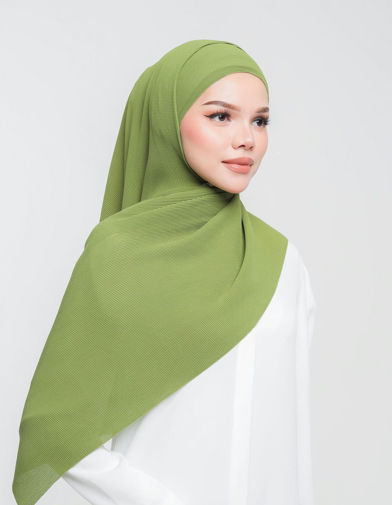 EVA PLEATED SHAWL (OLIVE)