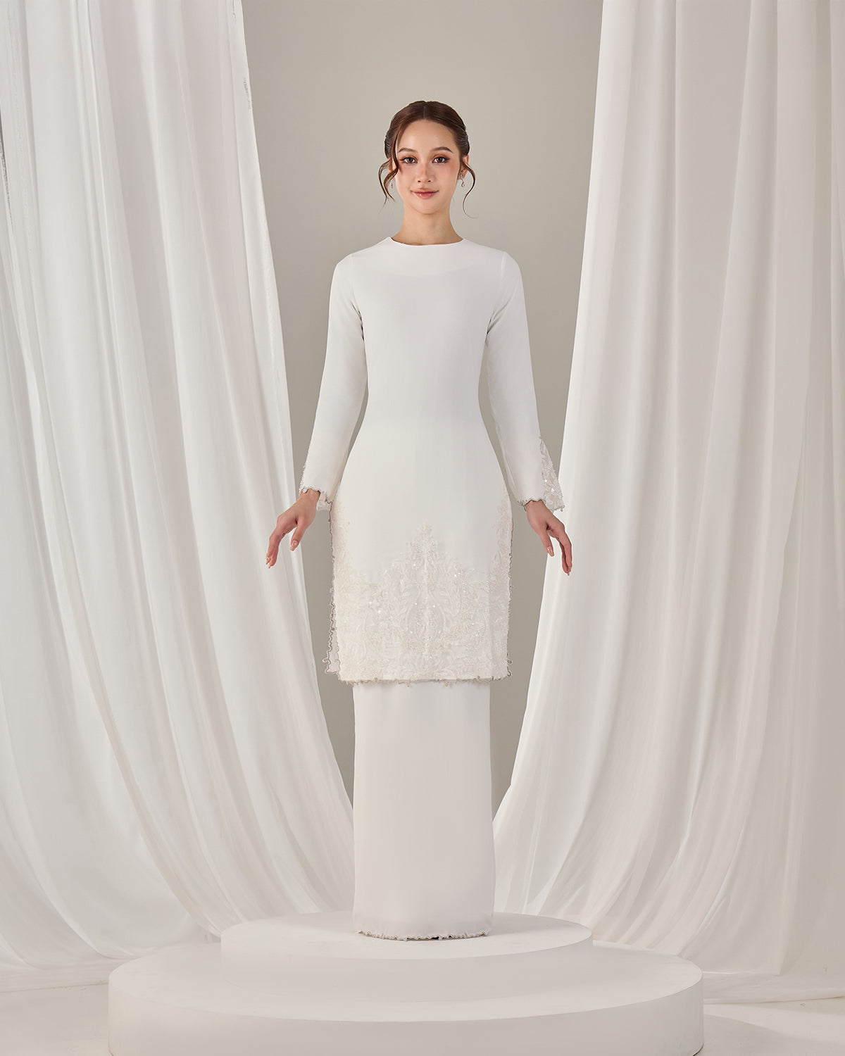 NOURIE KURUNG (OFF WHITE)