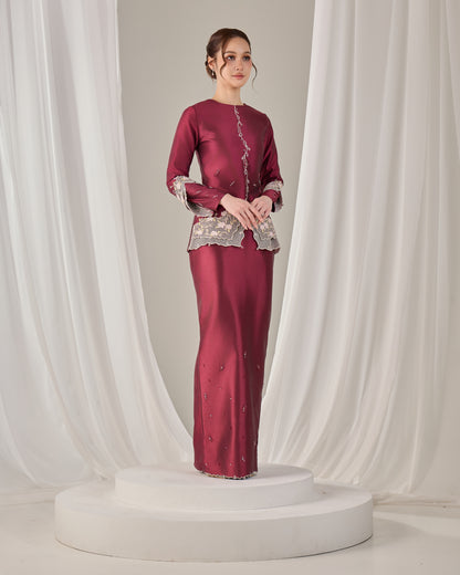 KATHRYN MINI KURUNG (BURGUNDY)