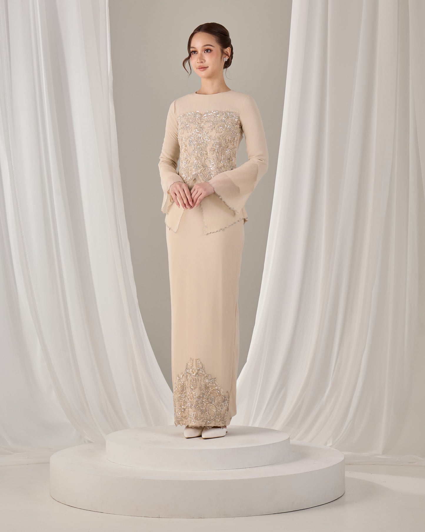 MINOR DEFECT SERENE KURUNG (CHAMPAGNE)