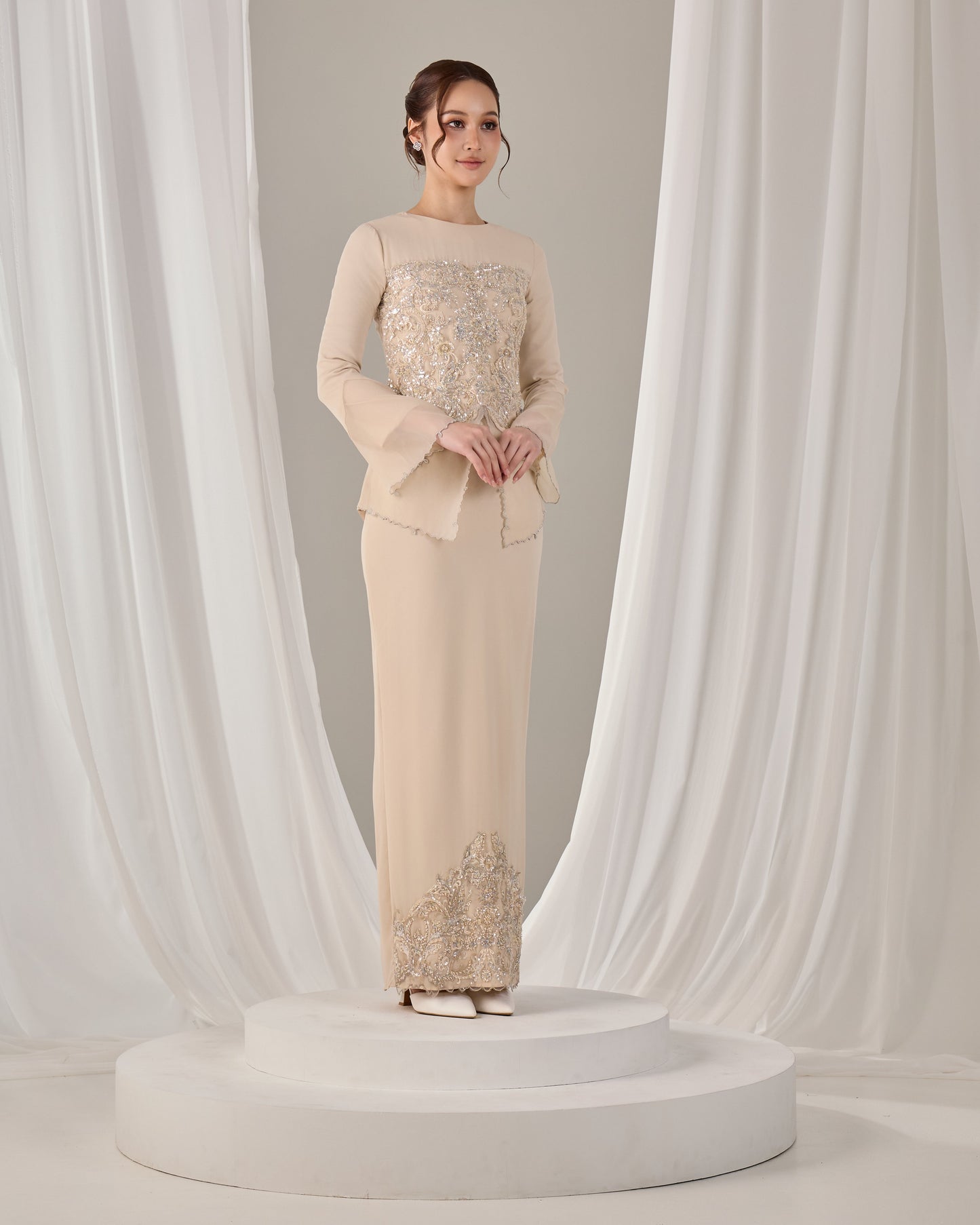 MINOR DEFECT SERENE KURUNG (CHAMPAGNE)