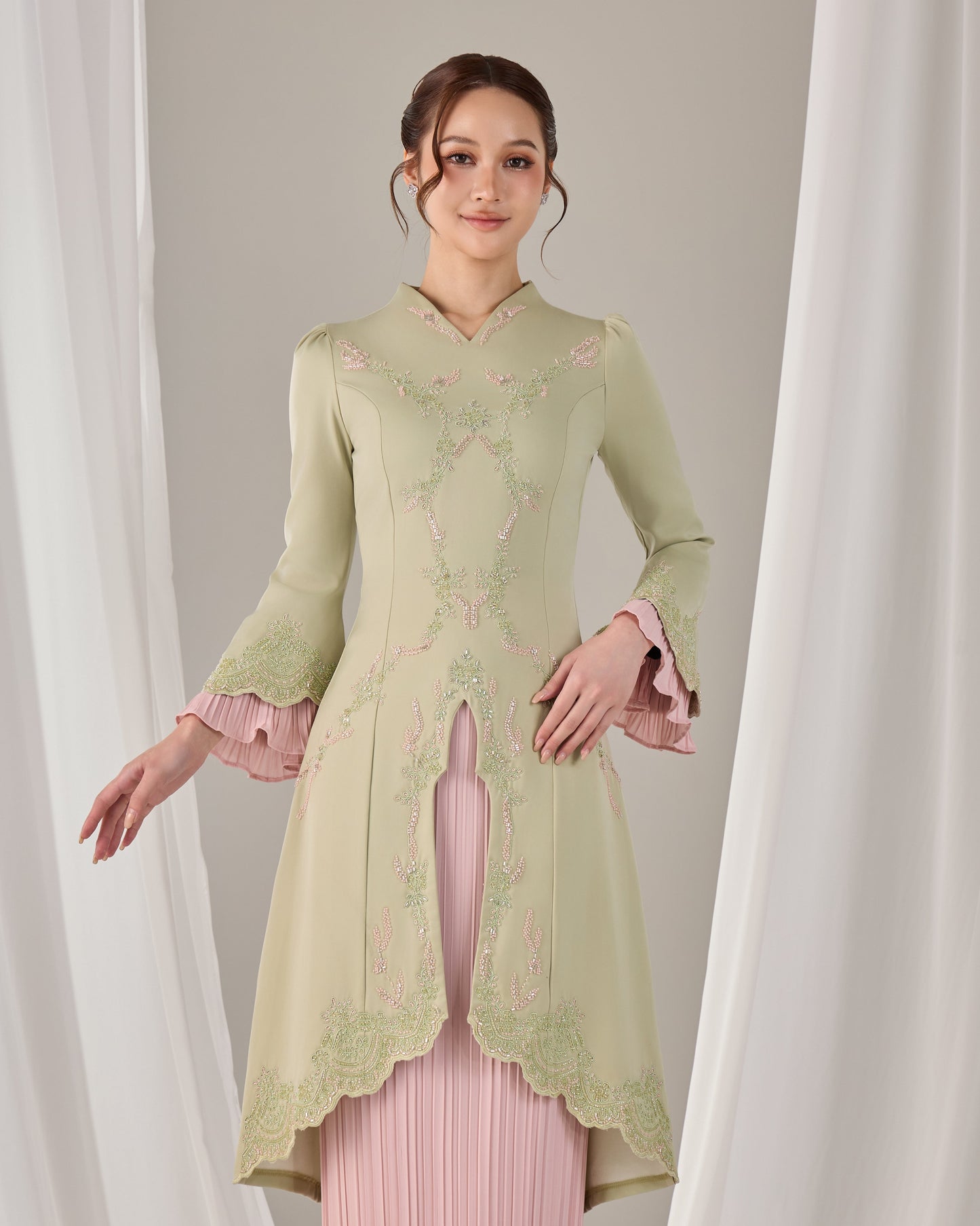 MINOR DEFECT ISYRA KURUNG (MATCHA STRAWBERRY)