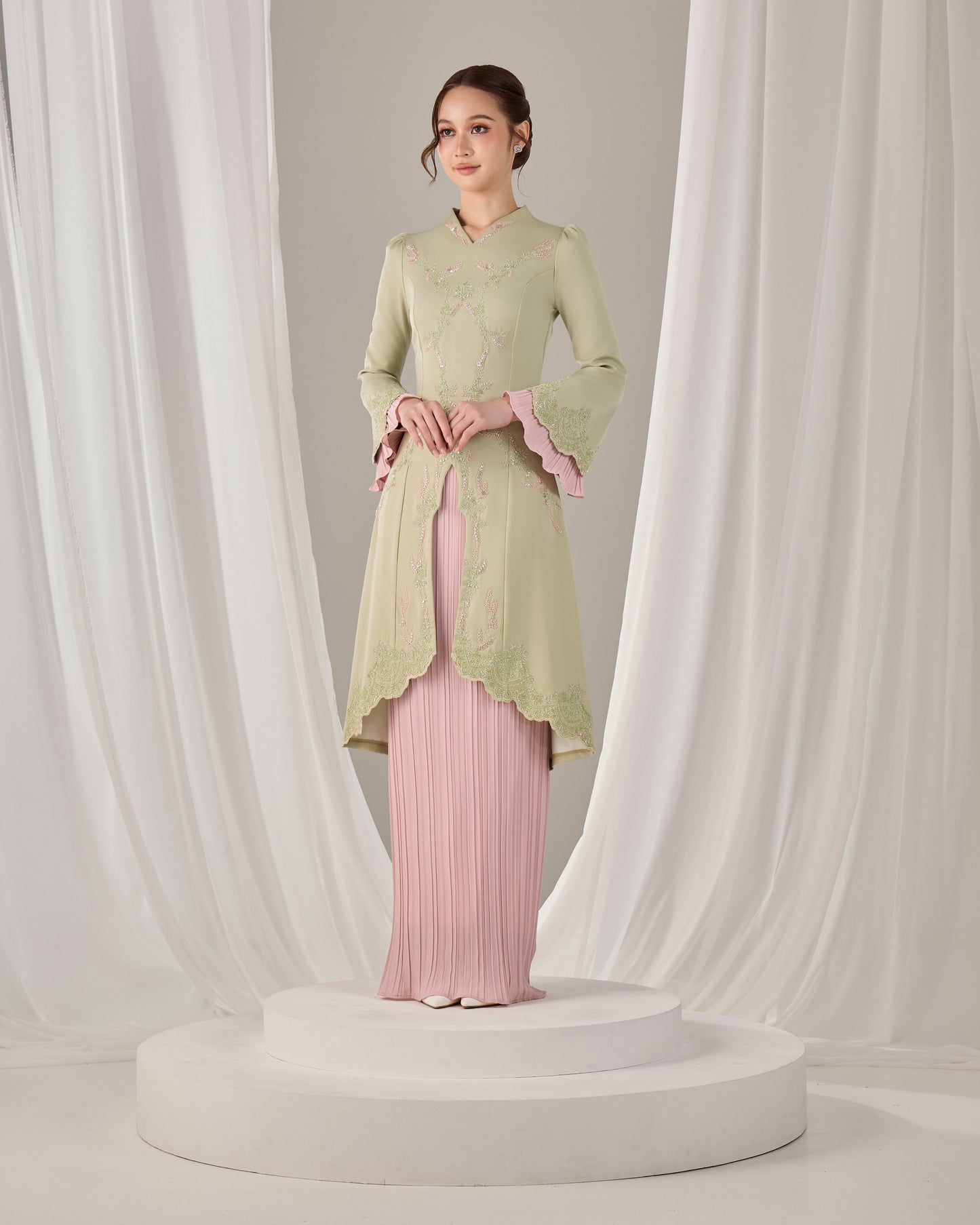 ISYRA KURUNG (MATCHA) PRE ORDER