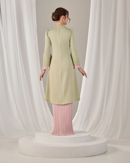 ISYRA KURUNG (MATCHA) PRE ORDER