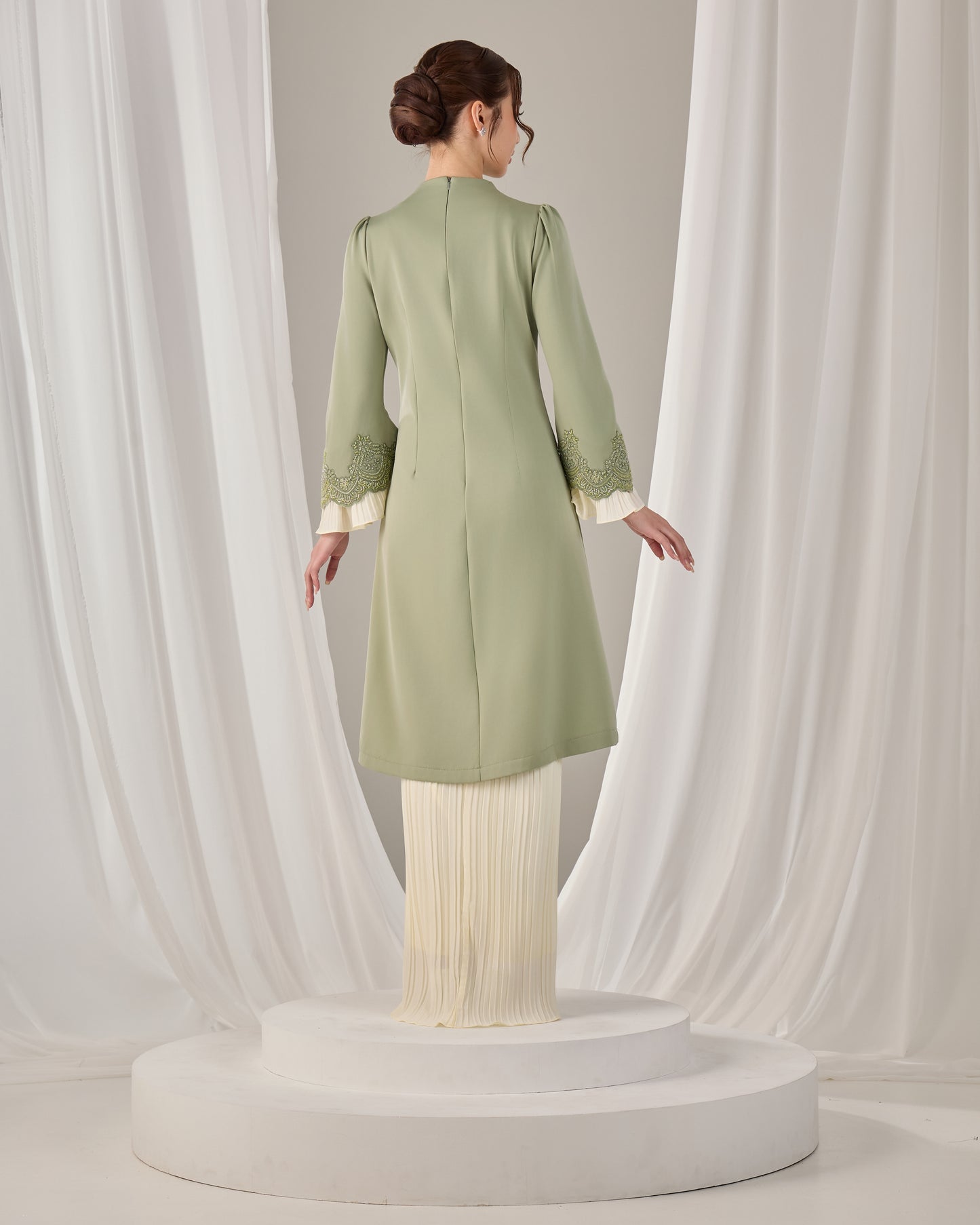 ISYRA KURUNG (SAGE GREEN)