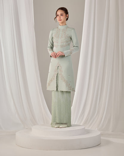 ISYANA KURUNG (GREEN TEA)