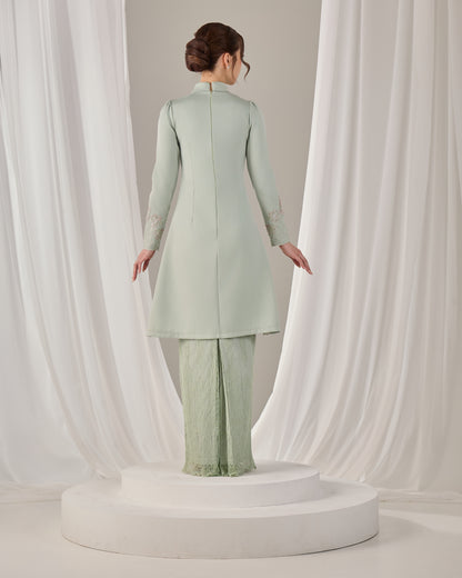 ISYANA KURUNG (GREEN TEA)