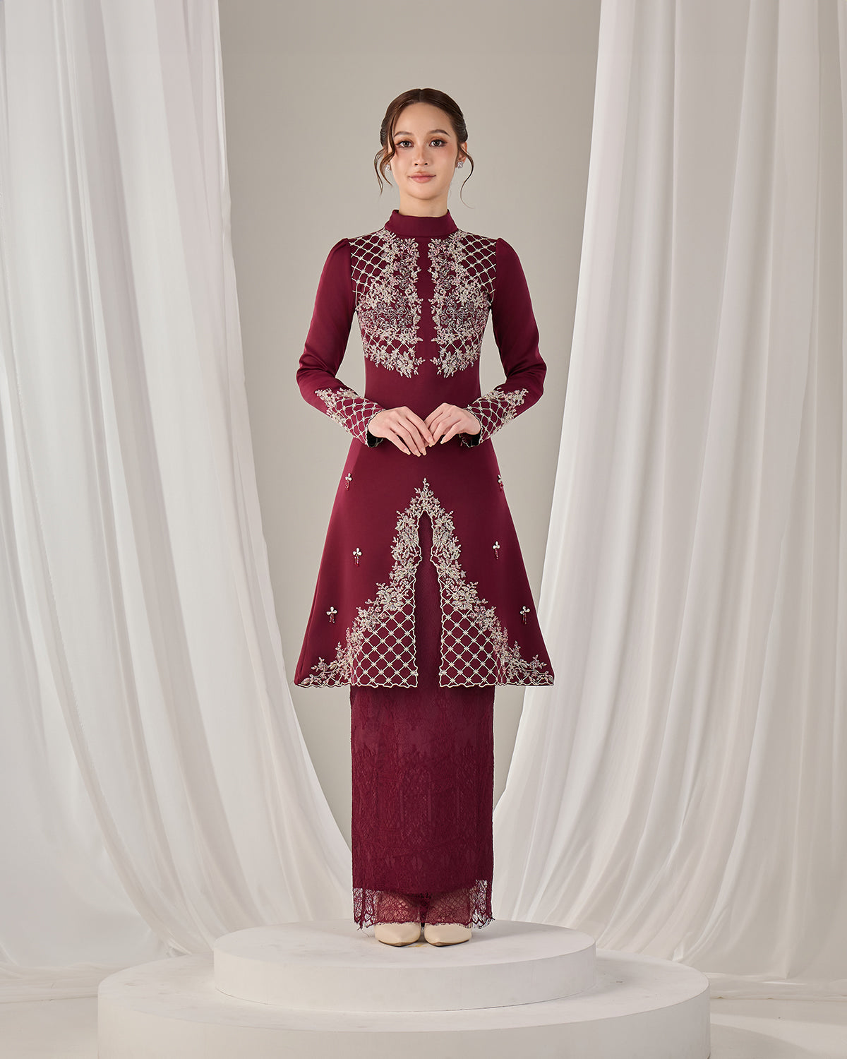 ISYANA KURUNG (BURGUNDY)