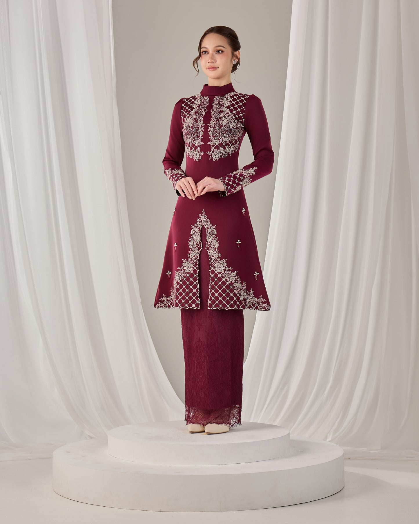 ISYANA KURUNG (BURGUNDY)