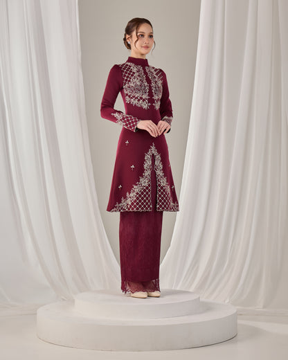 ISYANA KURUNG (BURGUNDY)
