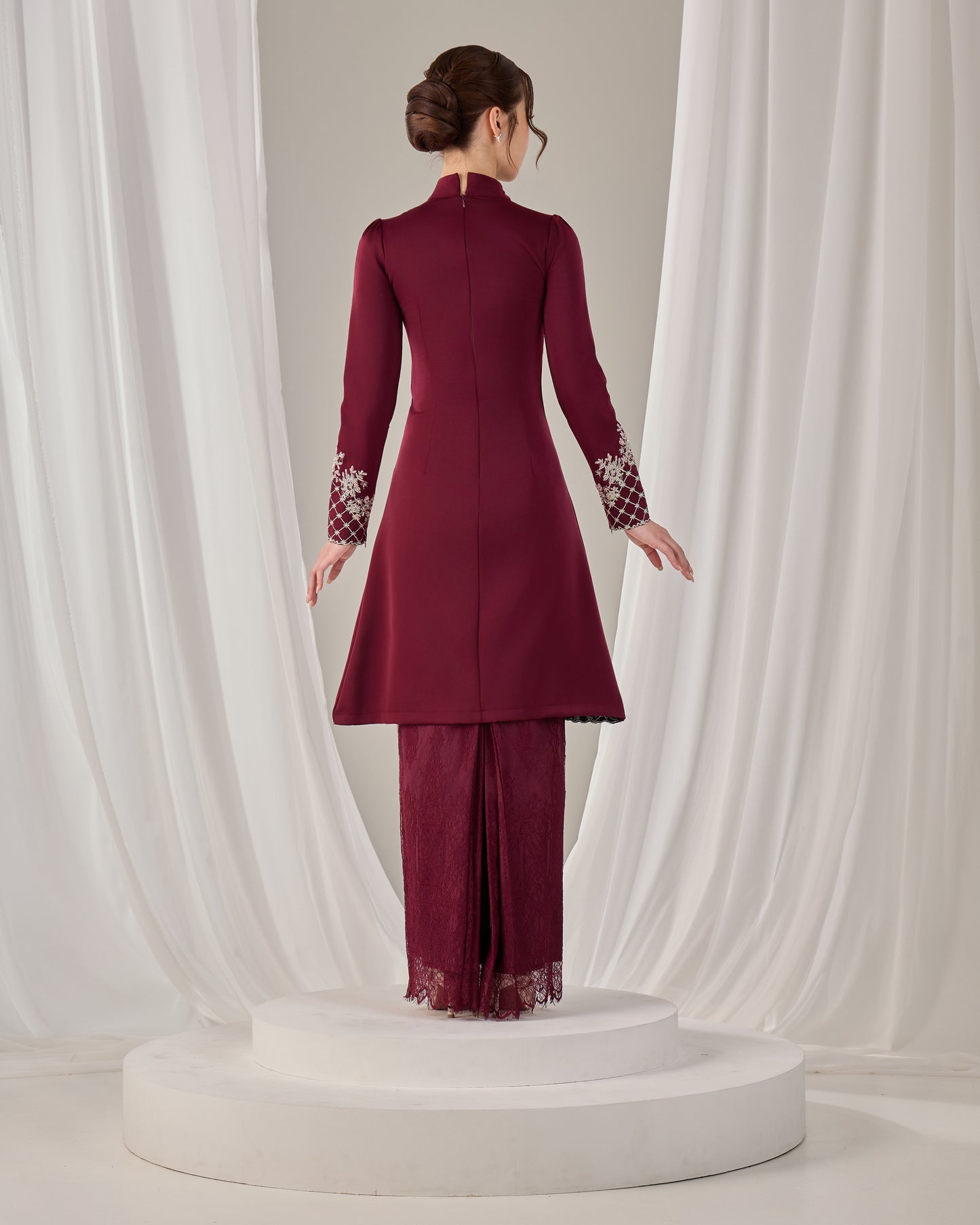ISYANA KURUNG (BURGUNDY)