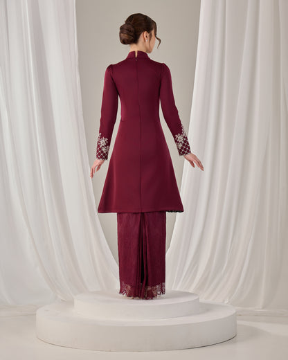 ISYANA KURUNG (BURGUNDY)