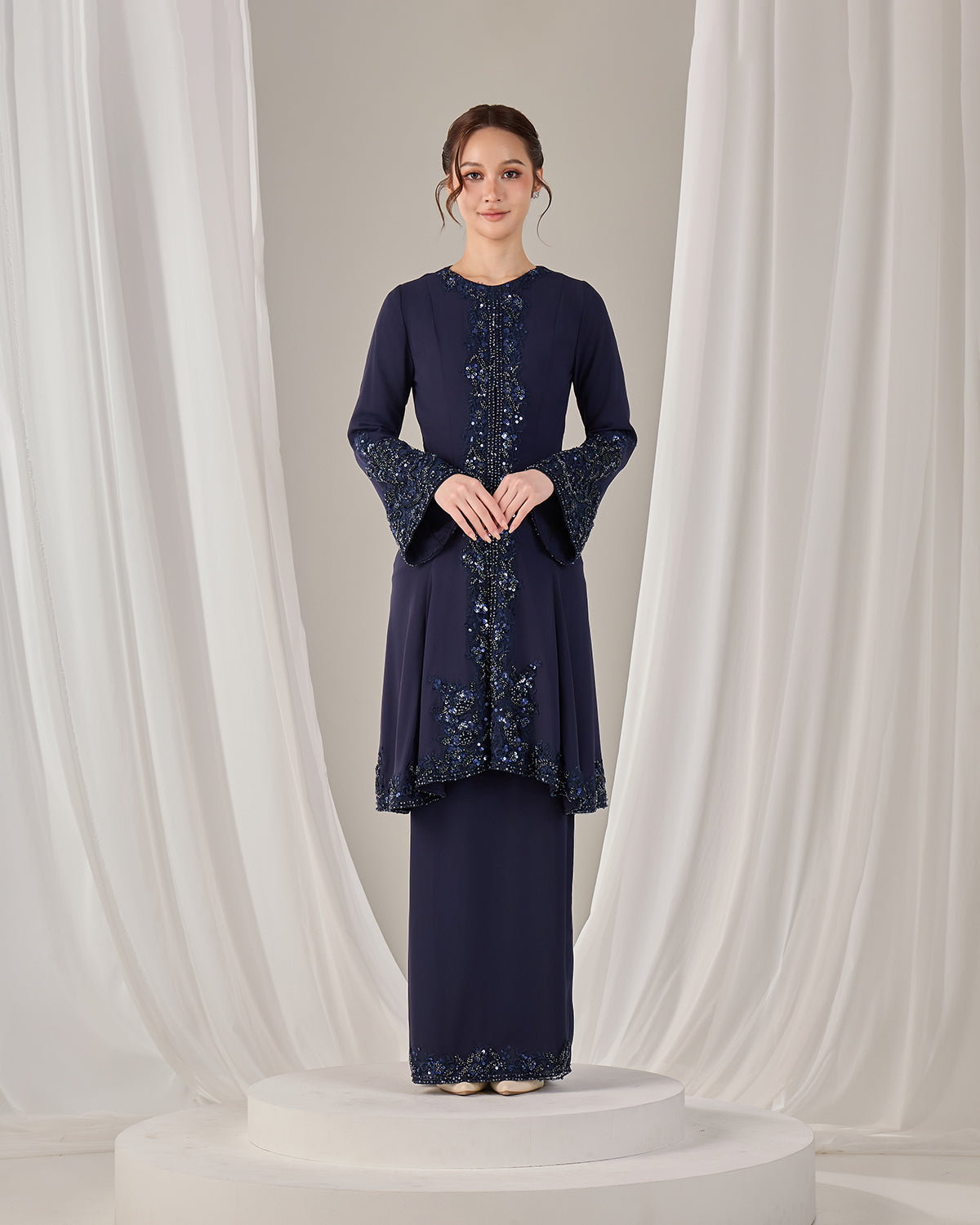 NAEEMA KEBARUNG (NAVY BLUE)