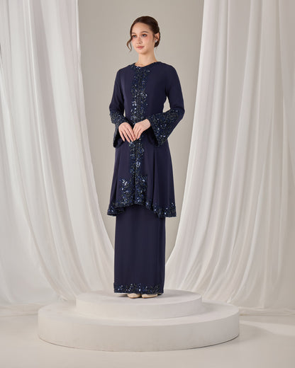 MINOR DEFECT NAEEMA KEBARUNG (NAVY BLUE)