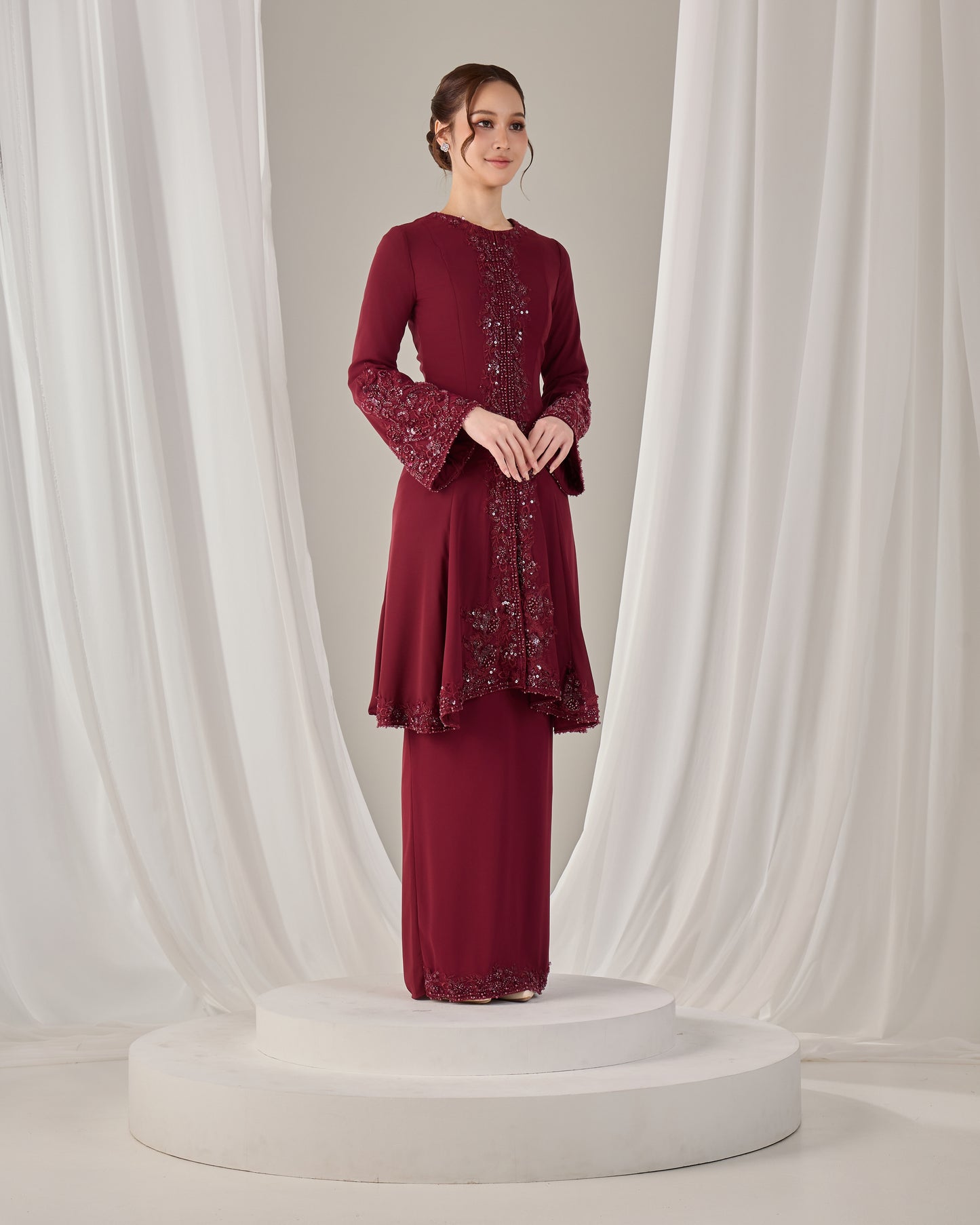 NAEEMA KEBARUNG (BURGUNDY)