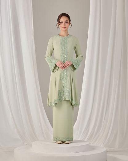 NAEEMA KEBARUNG (GREEN TEA)