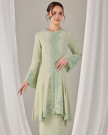 NAEEMA KEBARUNG (GREEN TEA)