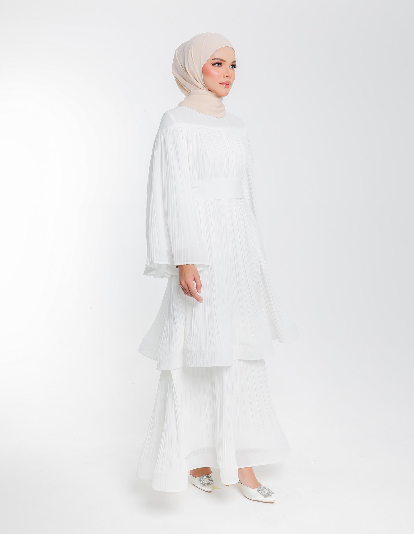 CLARE DRESS (OFF WHITE)