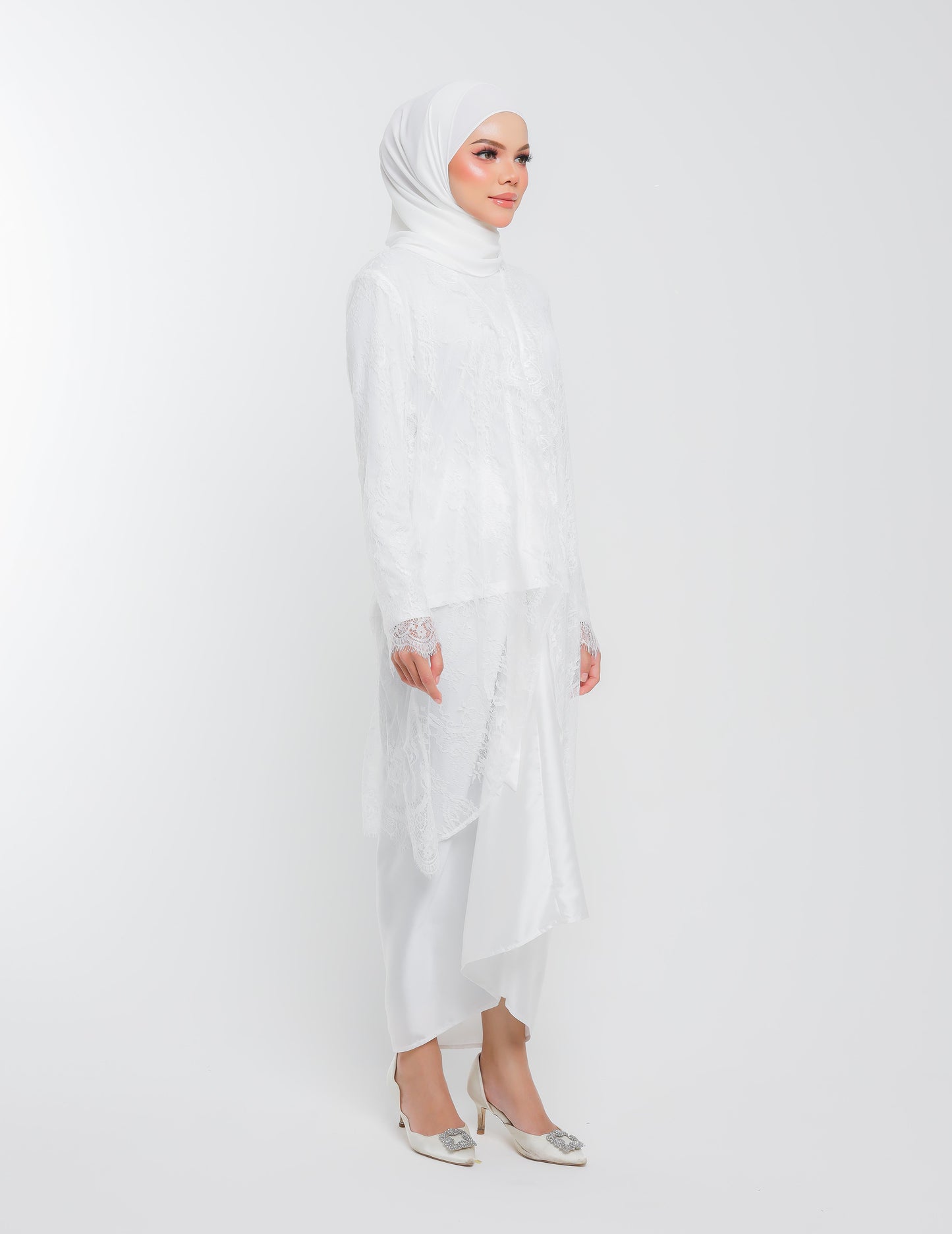 DEWI ARSYANA (OFF WHITE)