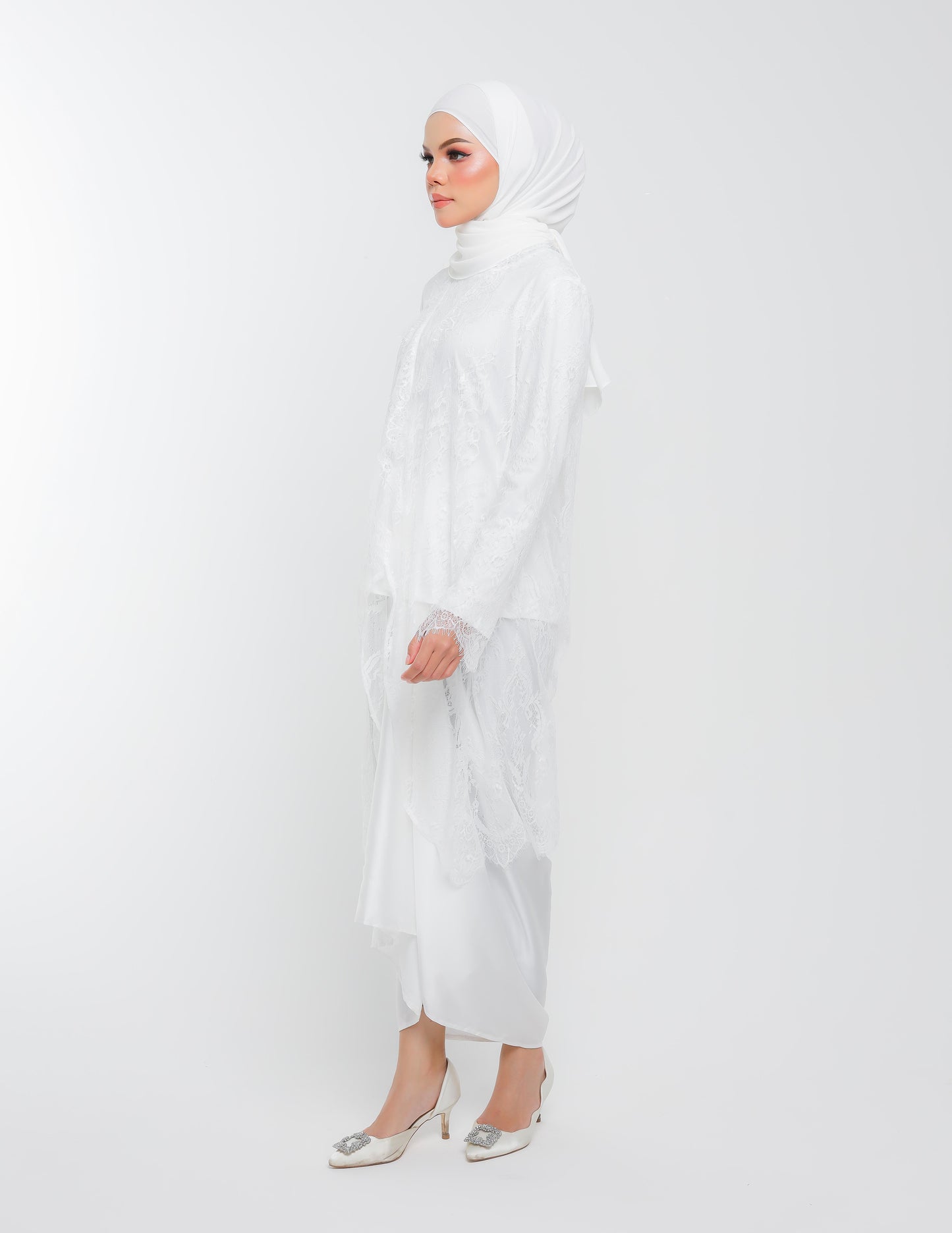 DEWI ARSYANA (OFF WHITE)