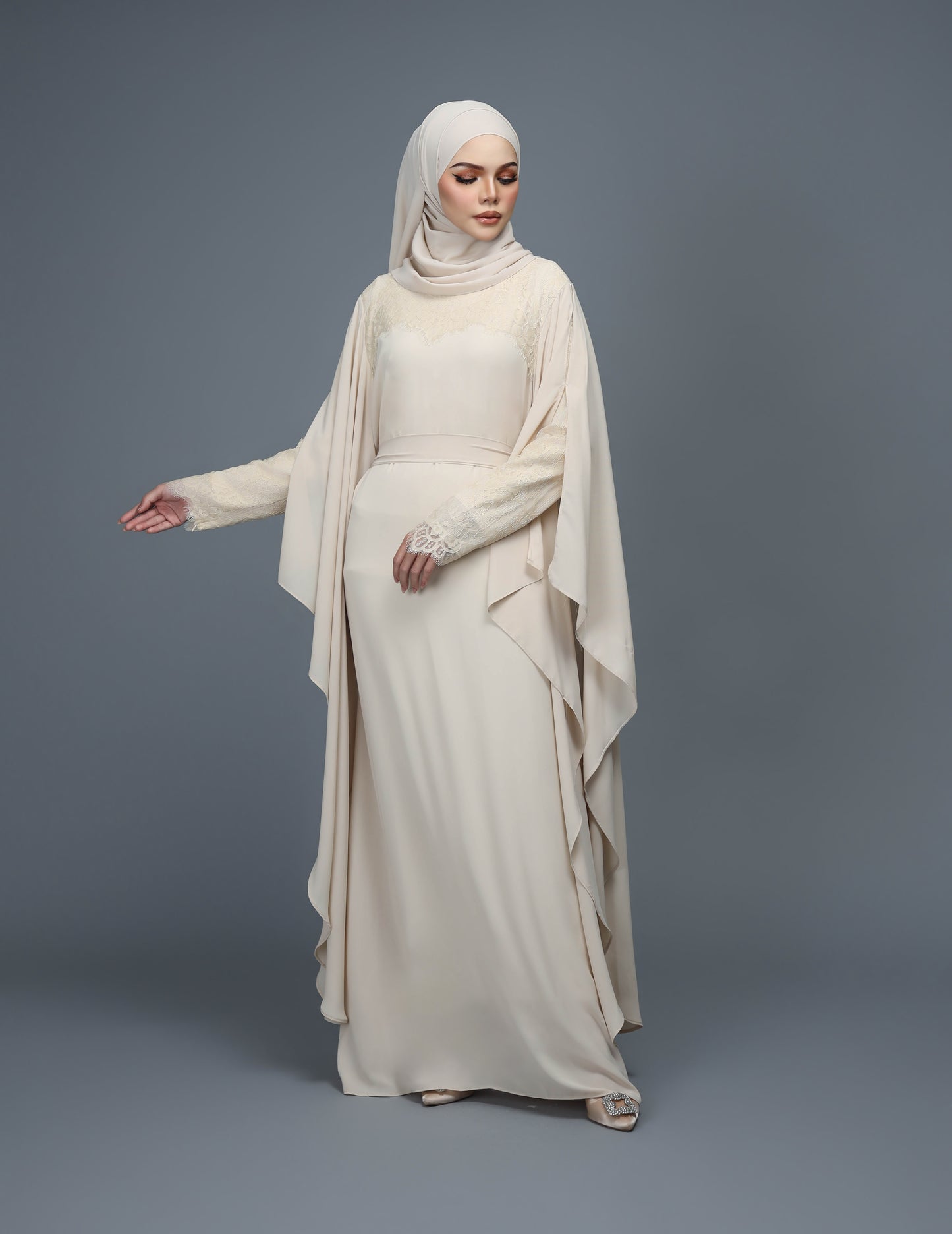RAYNA ABAYA (CHAMPAGNE)