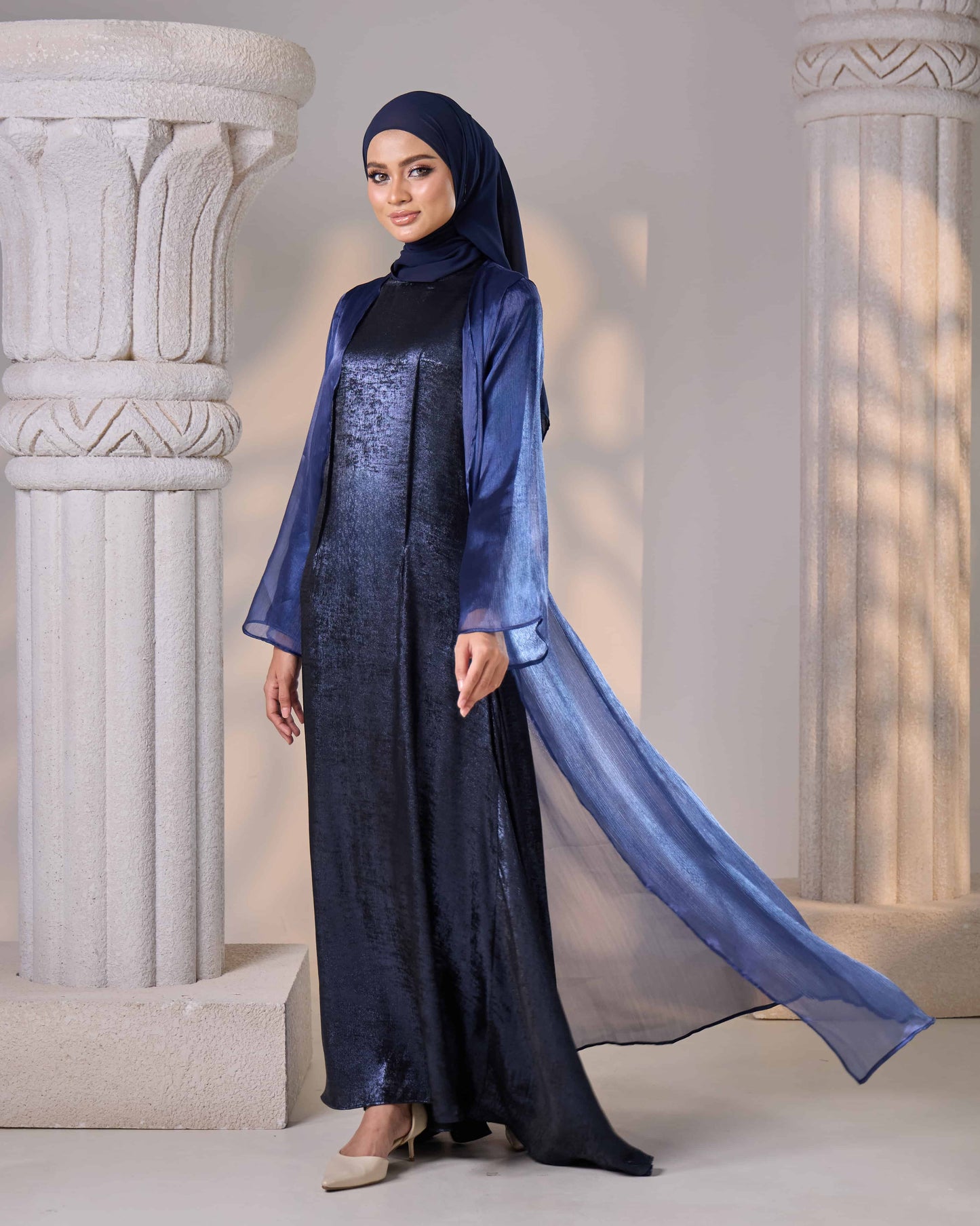 MINOR DEFECT ASMAA ABAYA (NAVY BLUE)