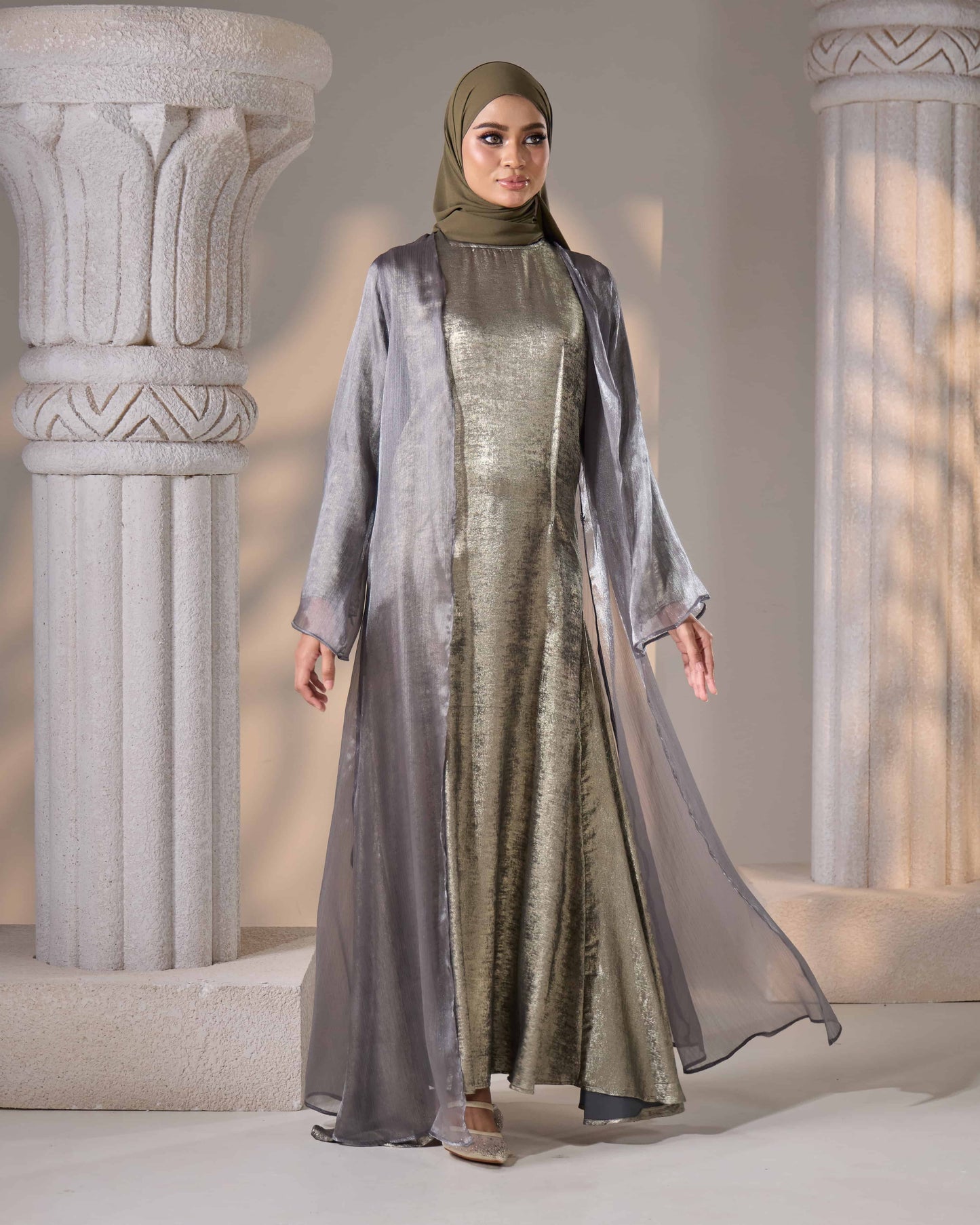 MINOR DEFECT ASMAA ABAYA (GREY)
