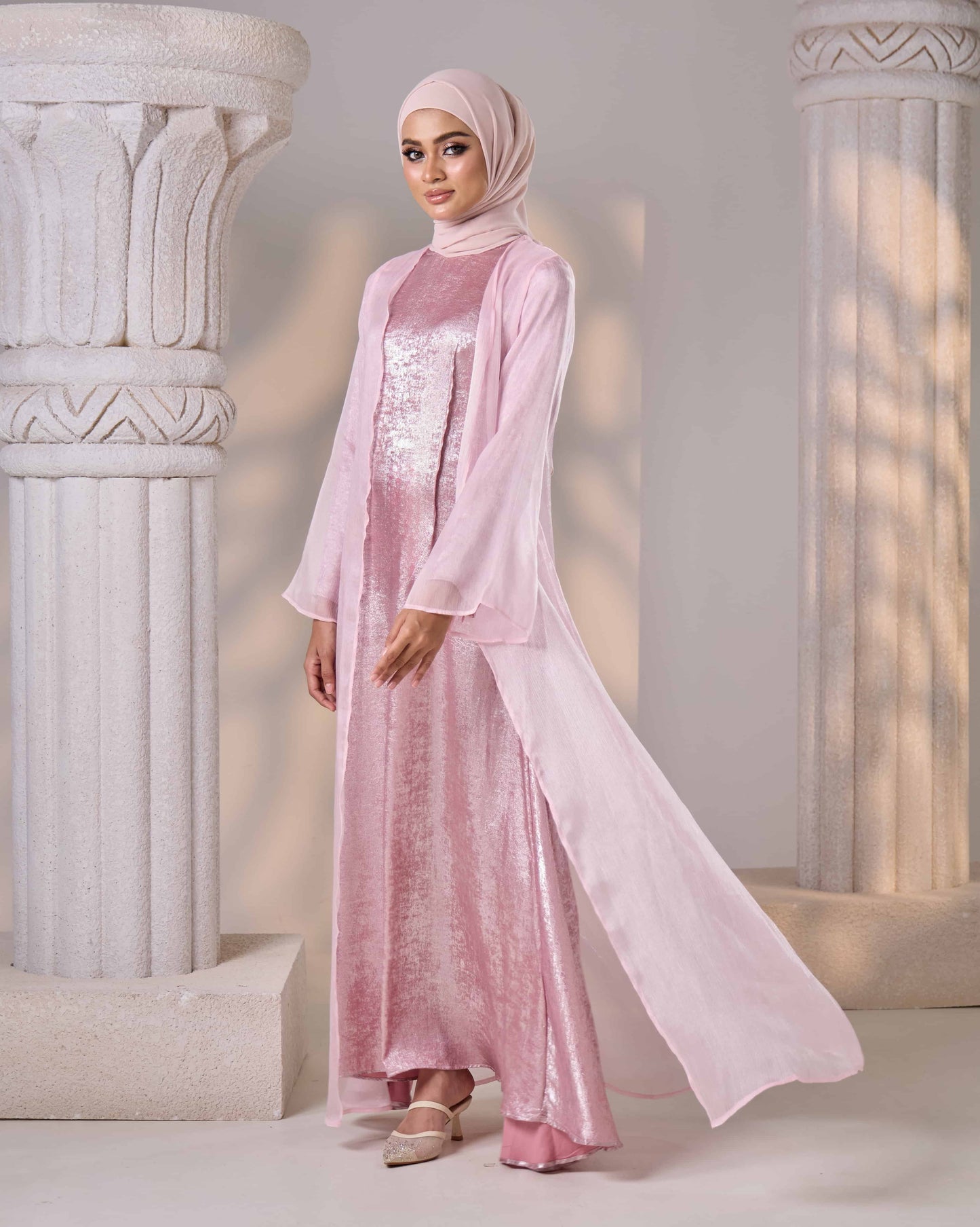 MINOR DEFECT ASMAA ABAYA (PINK)