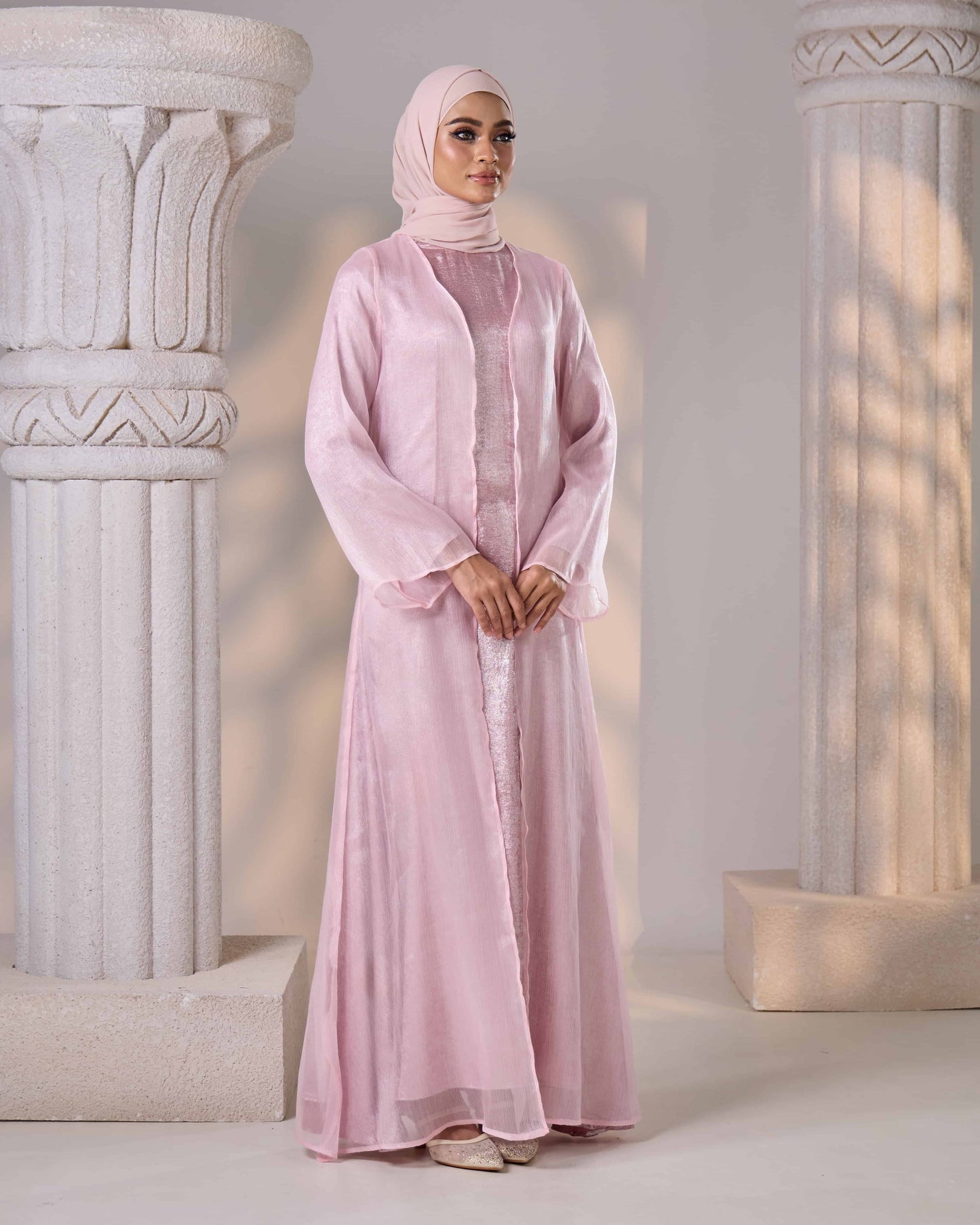 MINOR DEFECT ASMAA ABAYA (PINK)