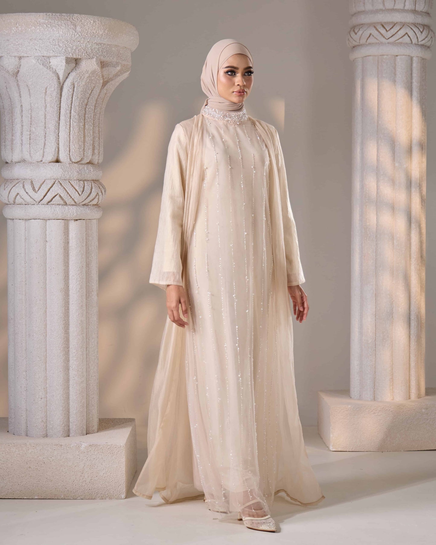 MAHA ABAYA (CHAMPAGNE)