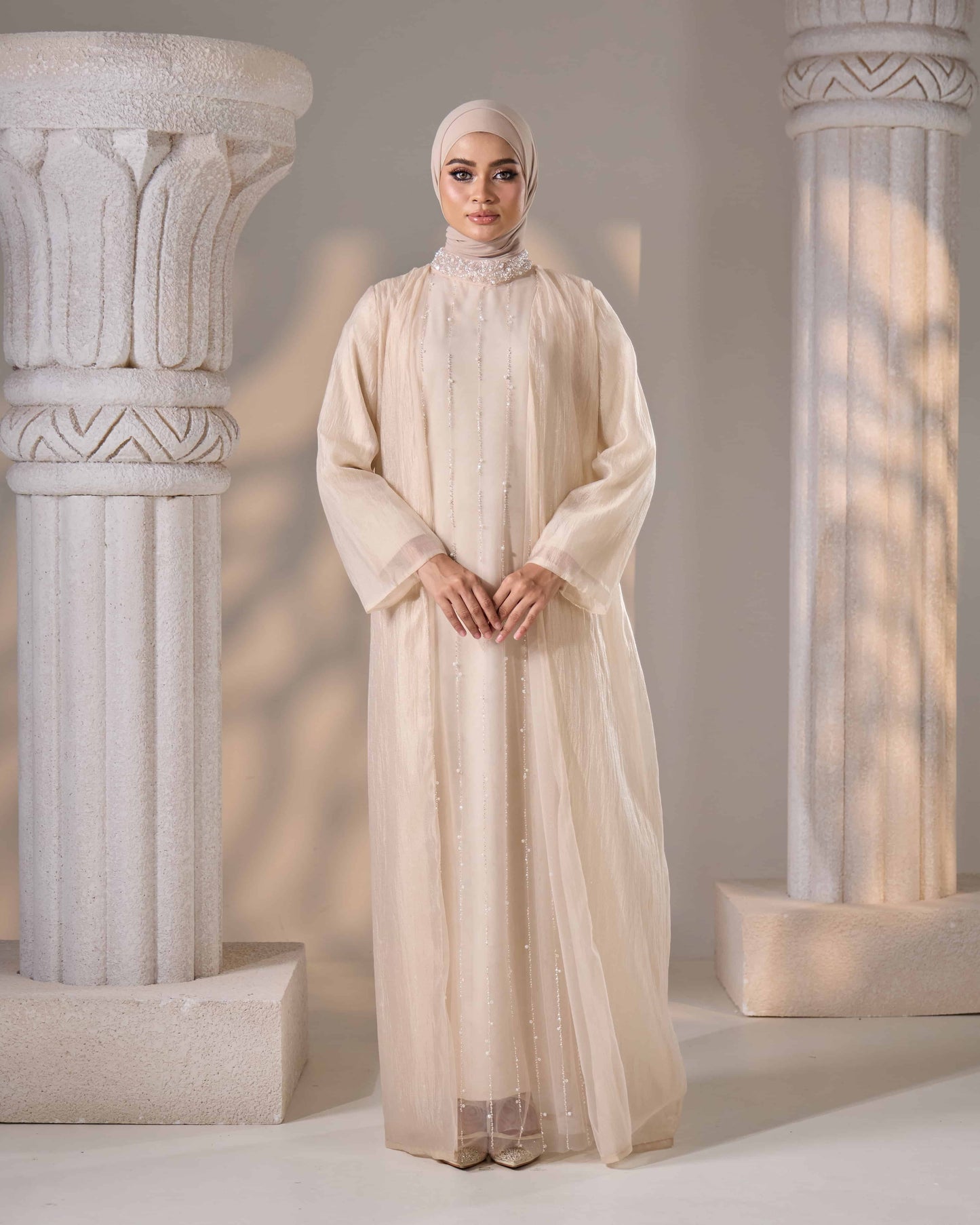 MAHA ABAYA (CHAMPAGNE)