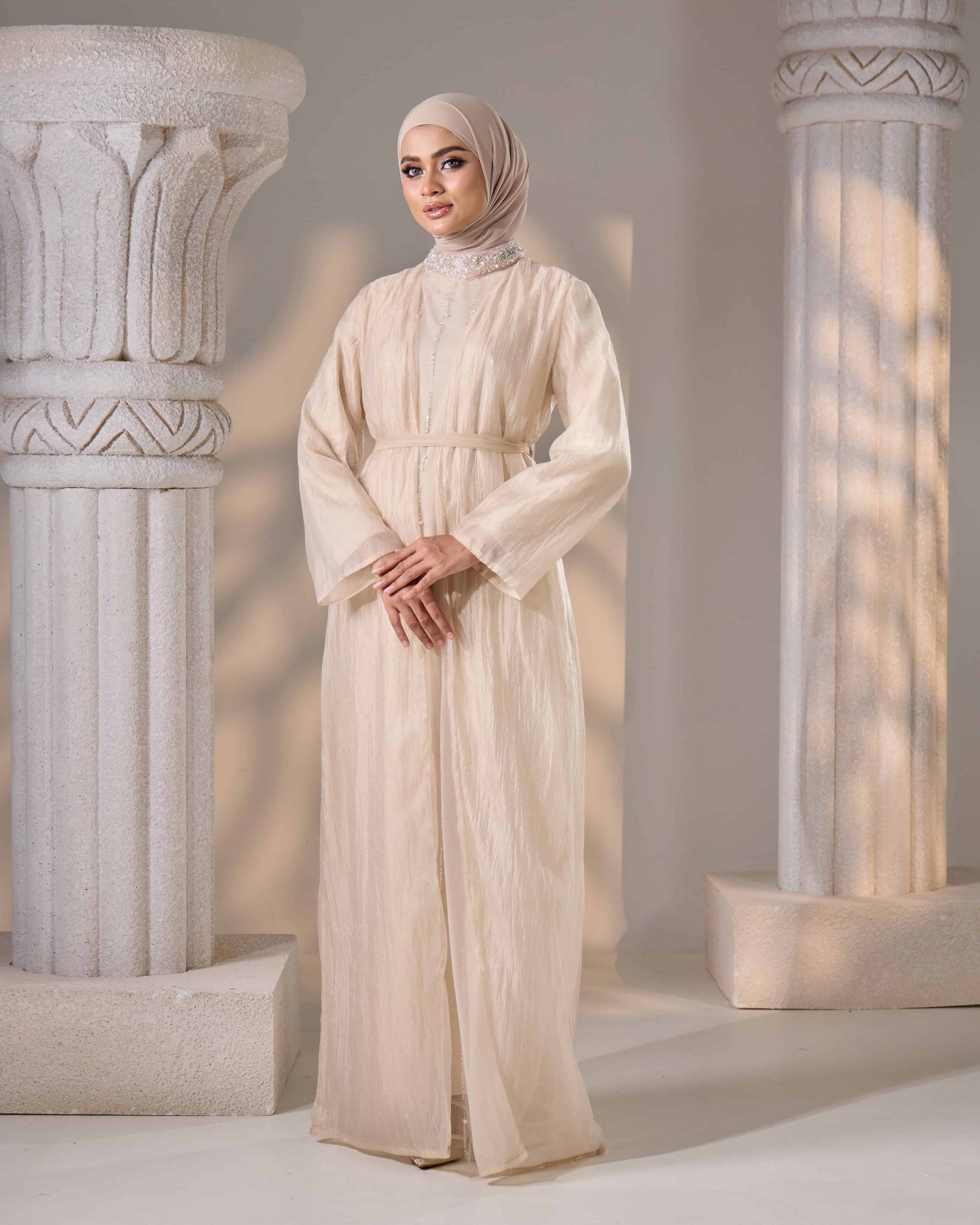 MAHA ABAYA (CHAMPAGNE)