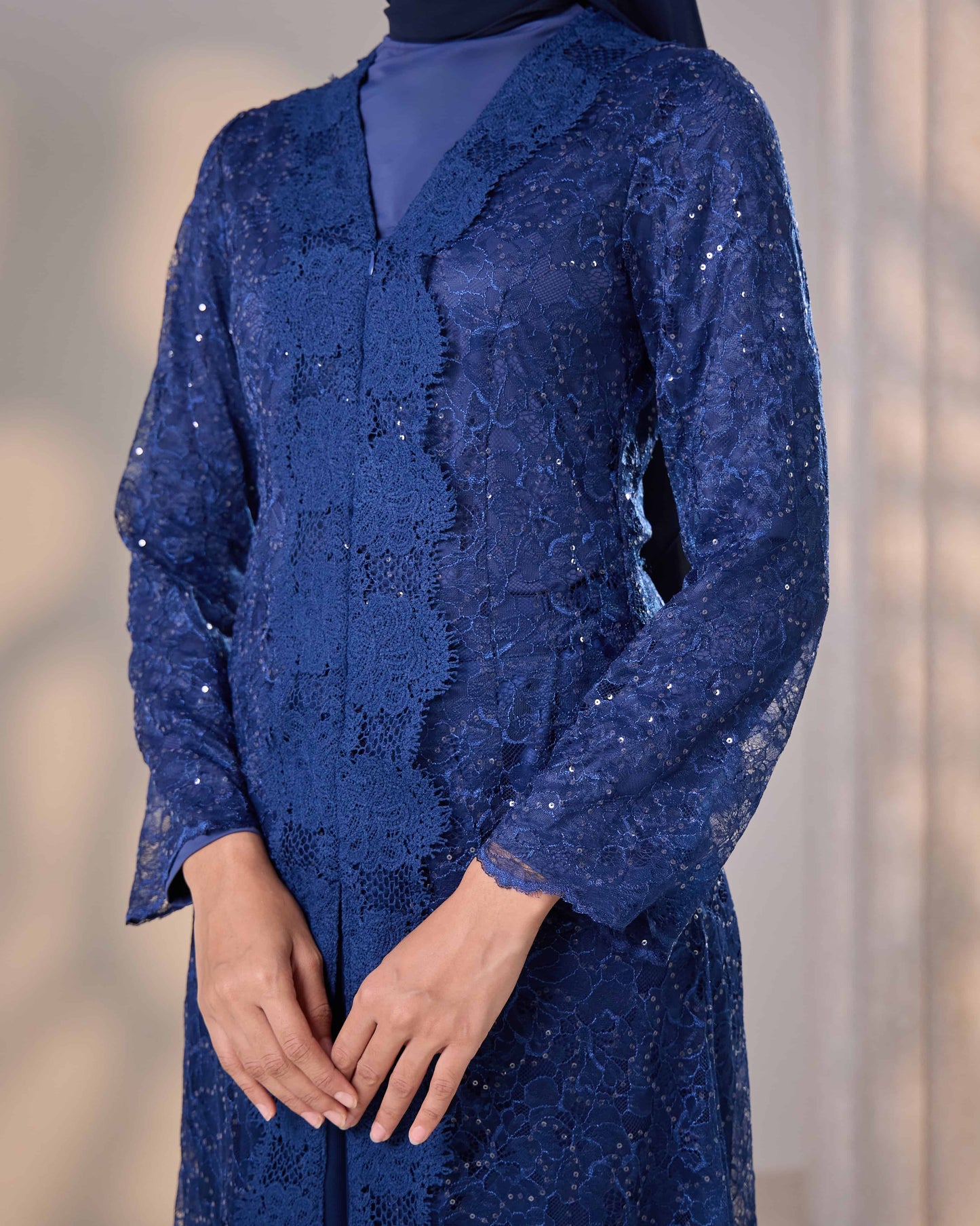 MINOR DEFECT REFA DRESS (NAVY BLUE)